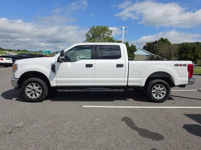 2022 Ford Super Duty F-250 SRW XLT 4WD Crew Cab 6.75' Box
