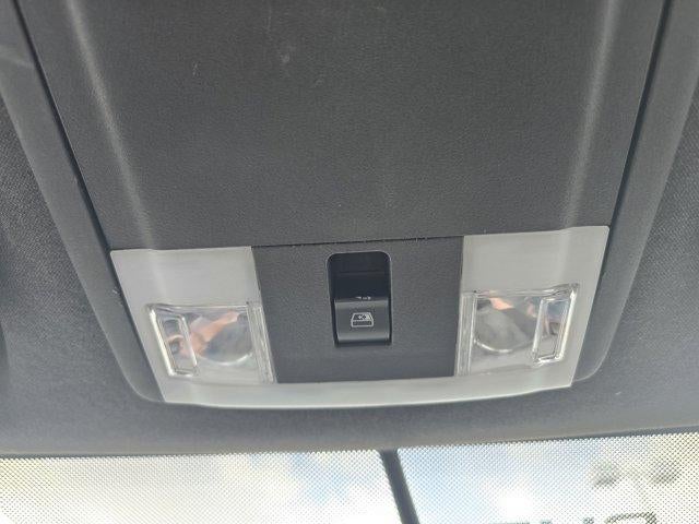 2016 Ford Super Duty F-350 SRW 4WD Crew Cab 6-3/4 Ft Box Lariat