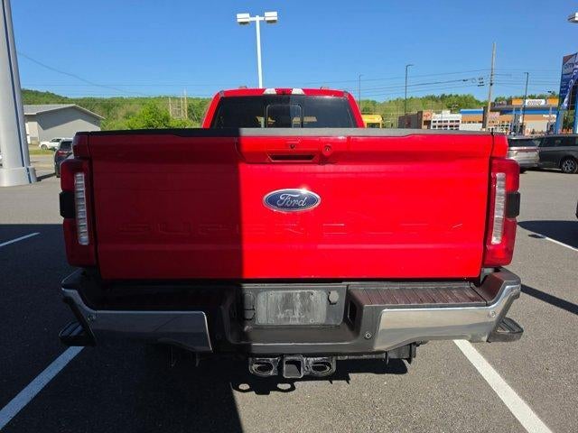 2023 Ford Super Duty F-350 SRW LARIAT 4WD Crew Cab 6.75' Box