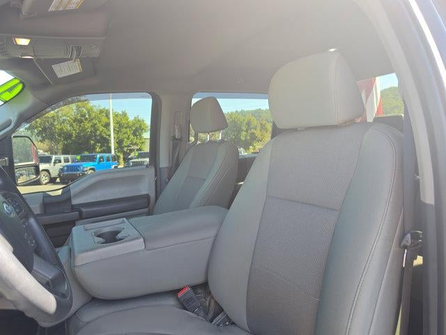 2021 Ford Super Duty F-350 DRW XL 4WD Crew Cab 8' Box