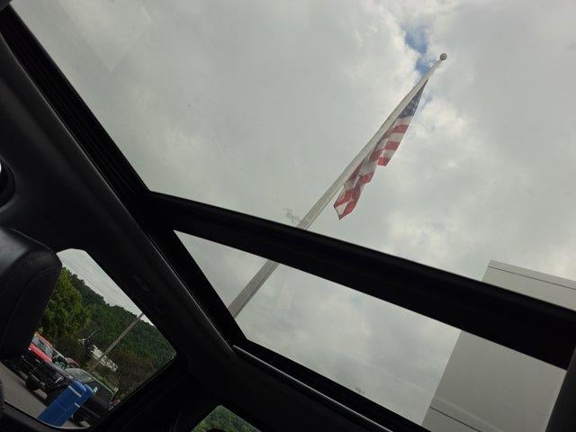 2021 Ford F-150 LARIAT 4WD SuperCrew 5.5' Box