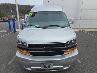 2021 Chevrolet Express Passenger 2500 Regular Wheelbase Rear-Wheel Drive 1LS