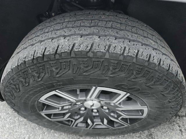 2024 Chevrolet Colorado Crew Cab Short Box 4-Wheel Drive Z71