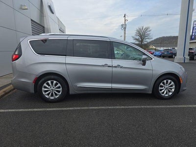 2018 Chrysler Pacifica Touring L FWD