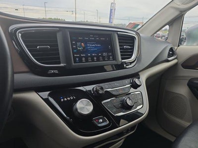 2018 Chrysler Pacifica Touring L FWD