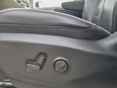 2023 Chrysler Pacifica Limited FWD