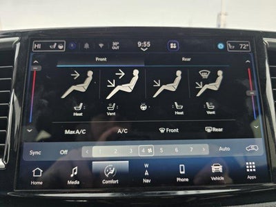 2023 Chrysler Pacifica Limited FWD