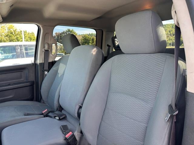 2018 RAM 2500 Tradesman 4x4 Crew Cab 6'4" Box