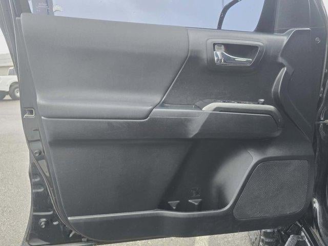 2018 Toyota Tacoma SR Double Cab 5' Bed V6 4x4 AT (GS)