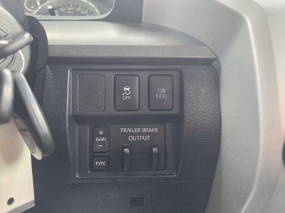 2017 Toyota Tundra 4WD 4WD SR5 CrewMax 5.5' Bed 5.7L (SE)