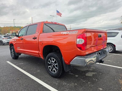 2017 Toyota Tundra 4WD 4WD SR5 CrewMax 5.5' Bed 5.7L (SE)