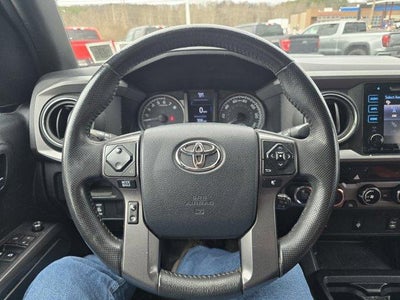 2017 Toyota Tacoma TRD Sport Access Cab 6' Bed V6 4x4 MT (Natl)