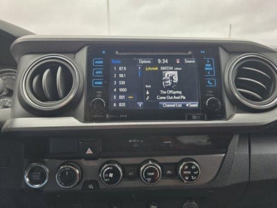 2017 Toyota Tacoma TRD Sport Access Cab 6' Bed V6 4x4 MT (Natl)