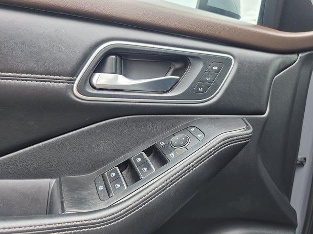 2022 Nissan Rogue AWD Platinum