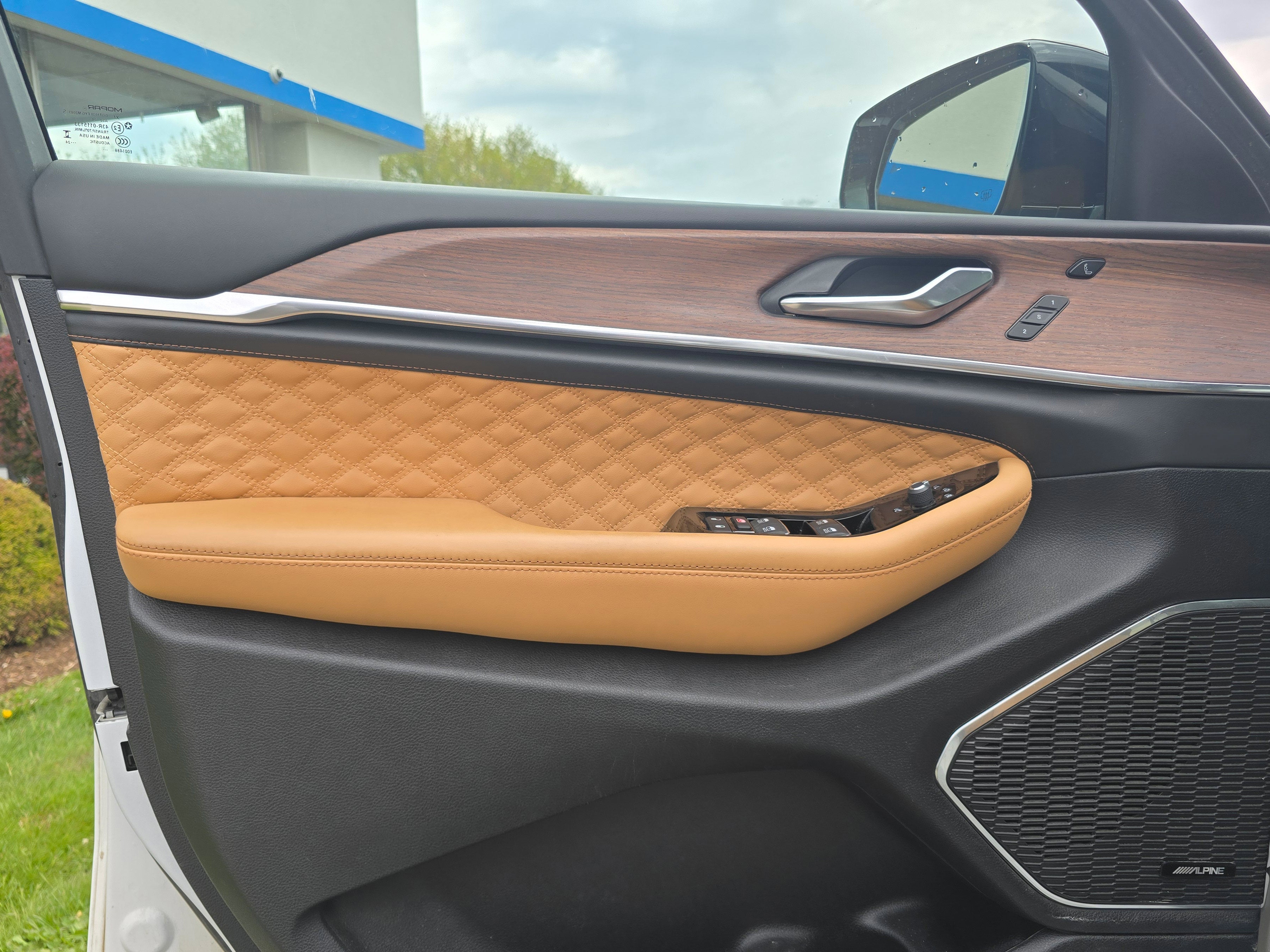 2024 Jeep Grand Cherokee Summit