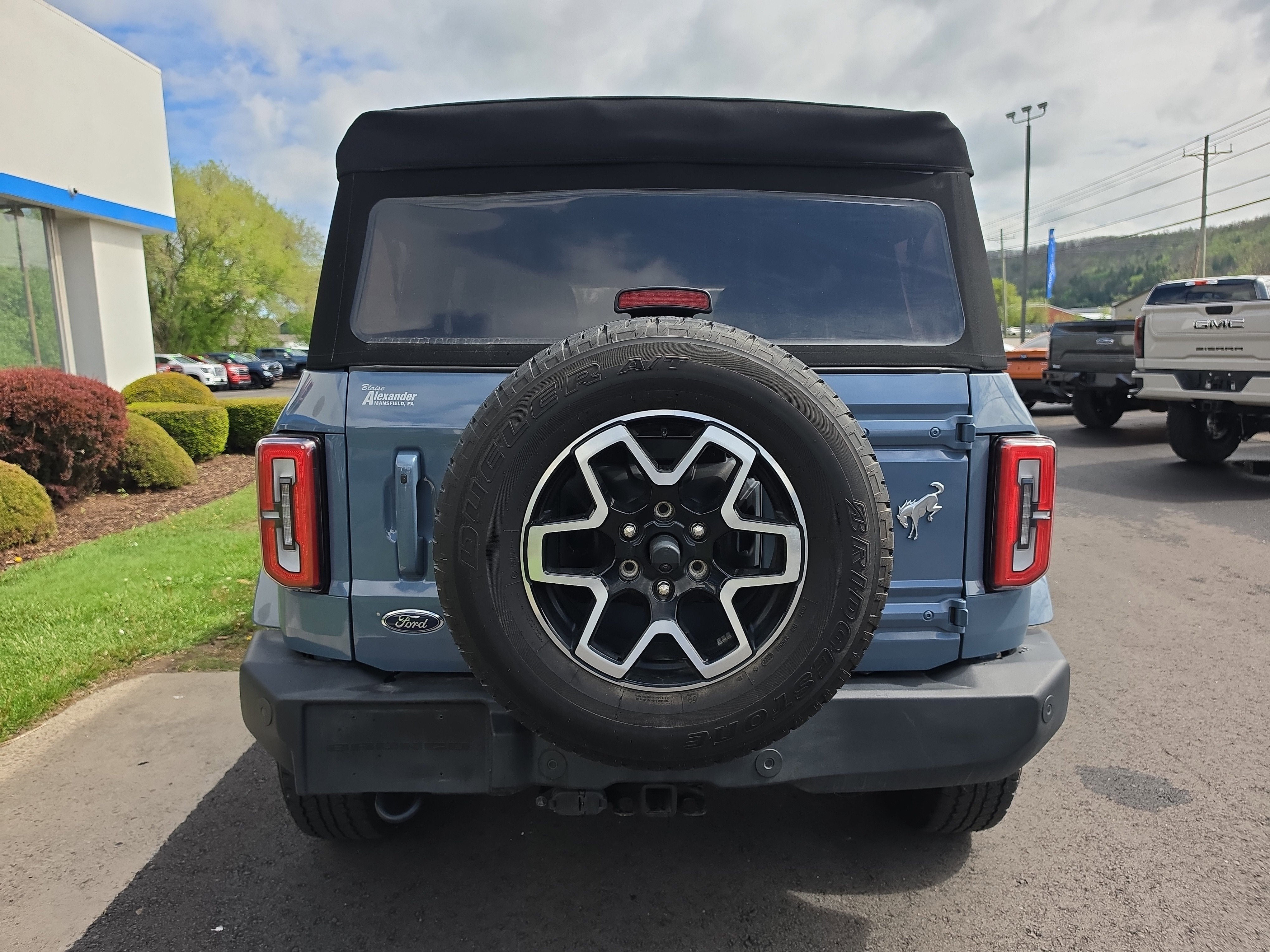 2023 Ford Bronco Base