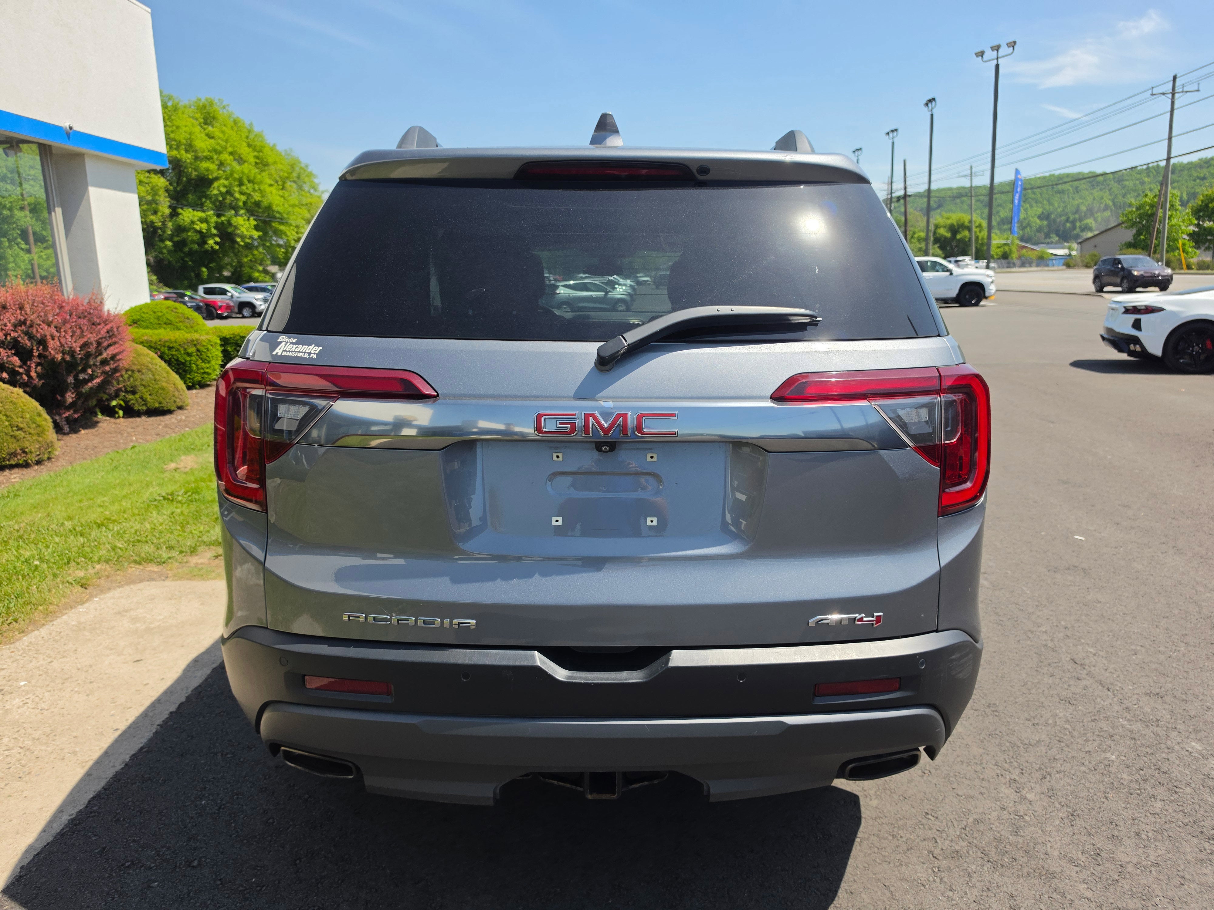 2021 GMC Acadia AT4