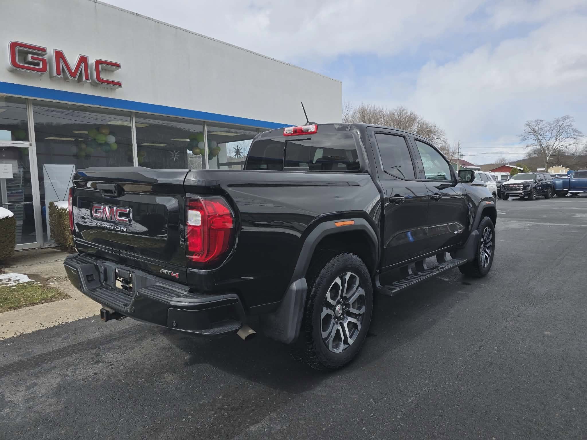 2024 GMC Canyon AT4