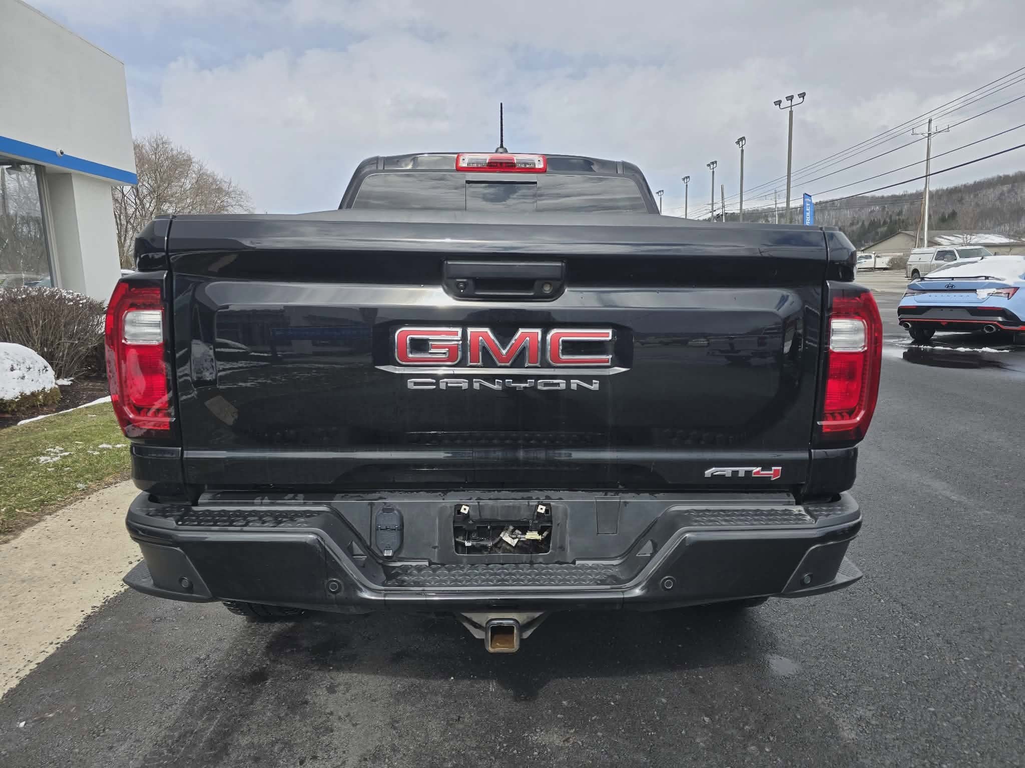 2024 GMC Canyon AT4