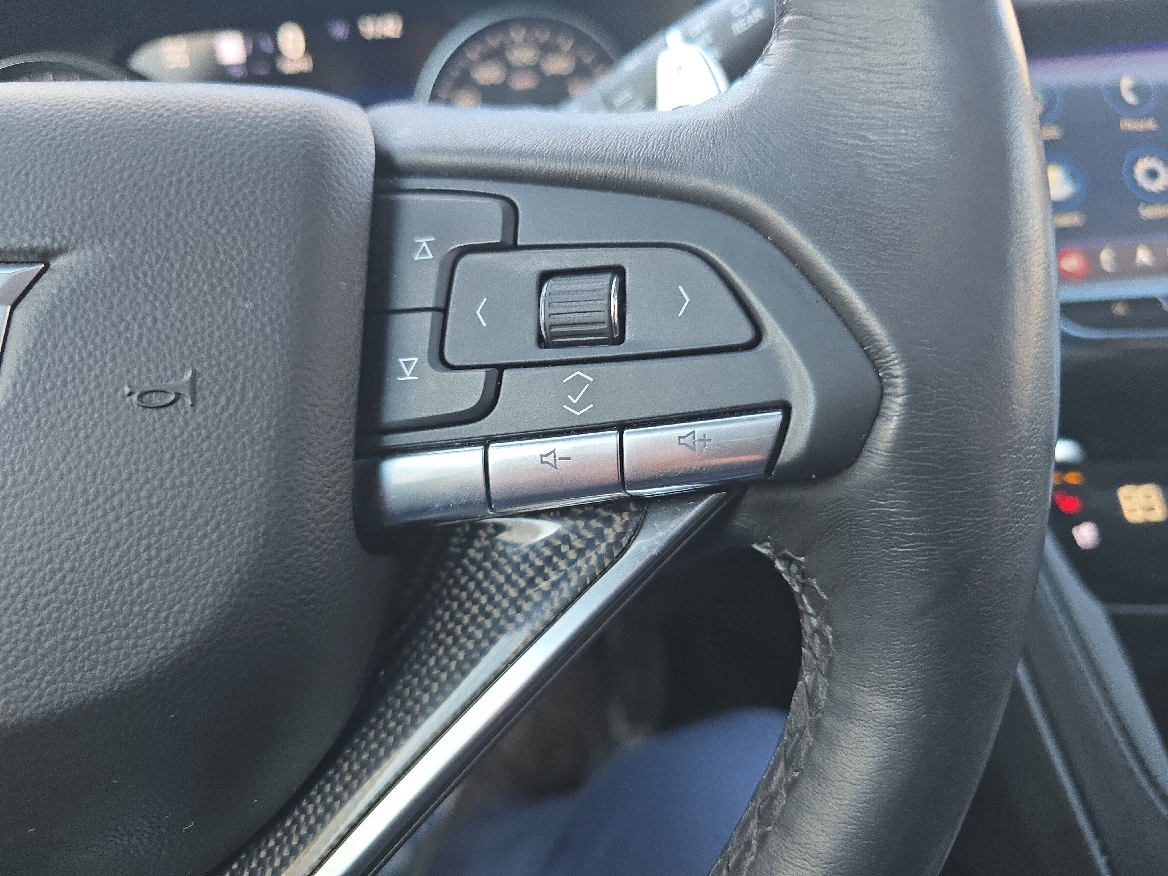 2024 Cadillac XT6 Sport