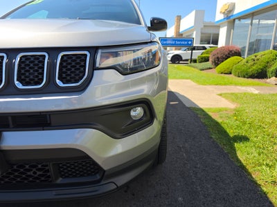 2023 Jeep Compass Latitude Lux