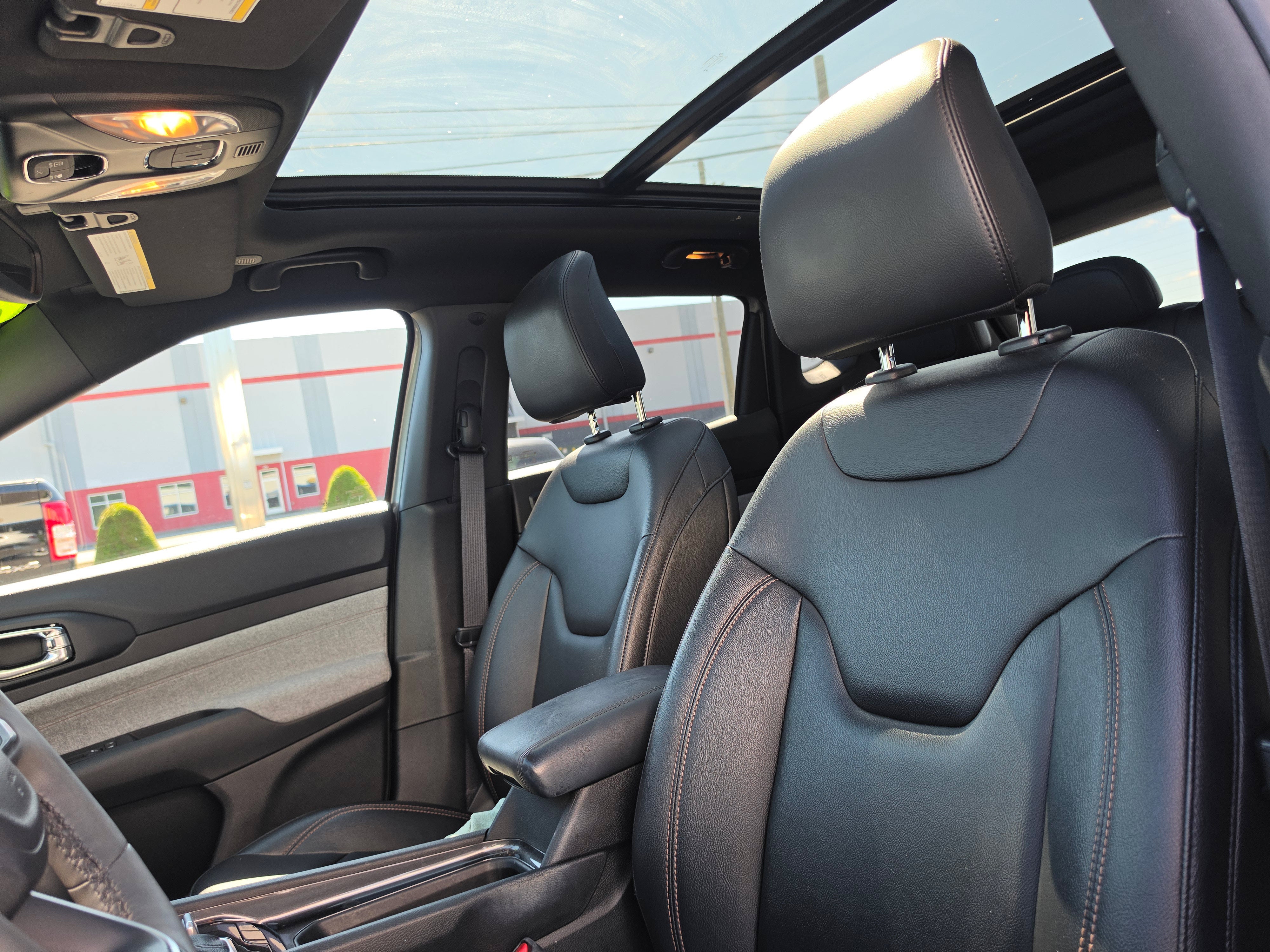 2023 Jeep Compass Latitude Lux