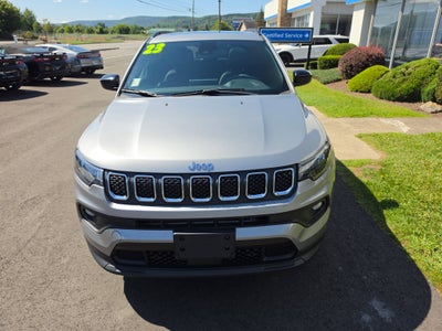 2023 Jeep Compass Latitude Lux