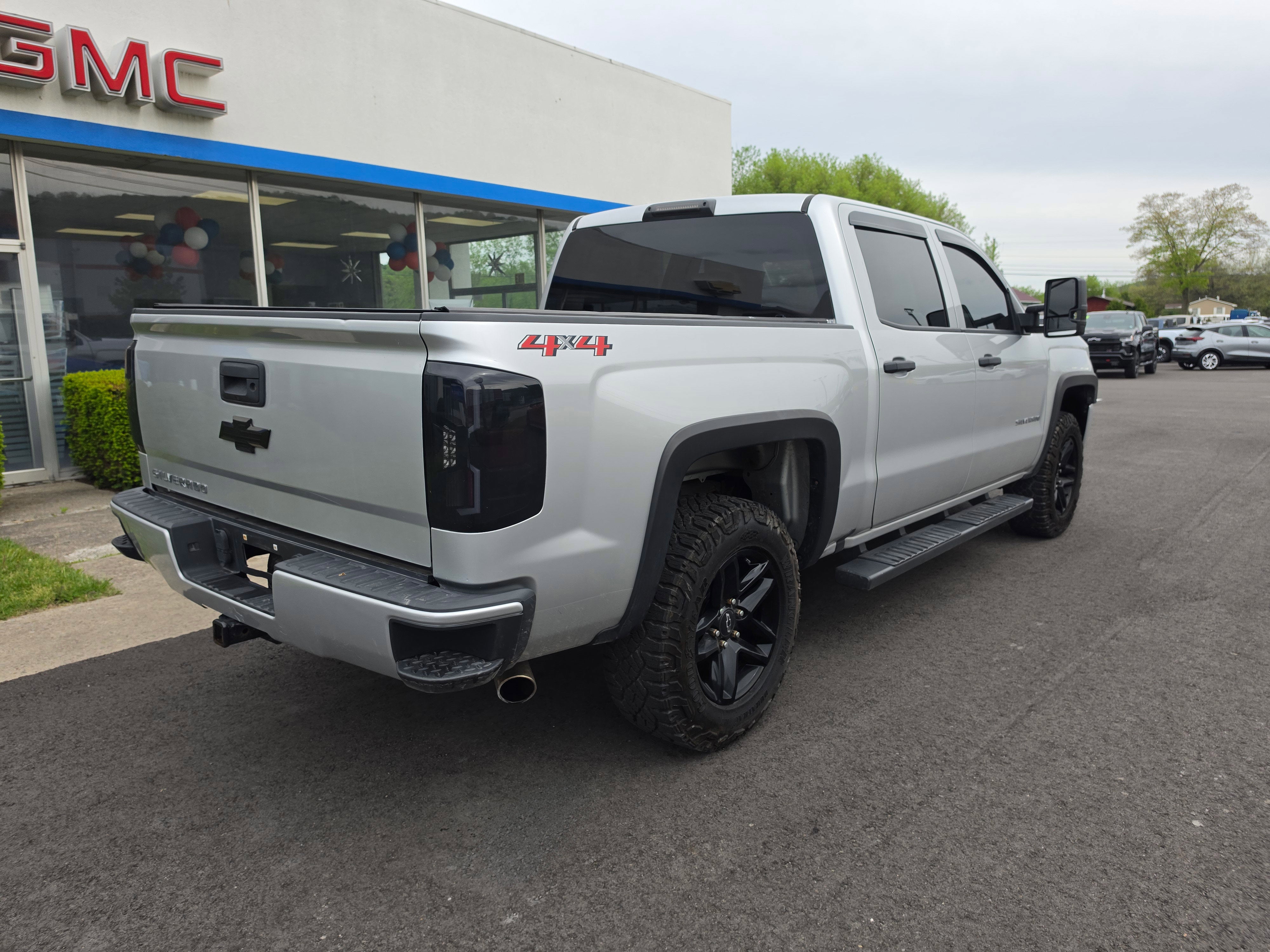2018 Chevrolet Silverado 1500 Custom