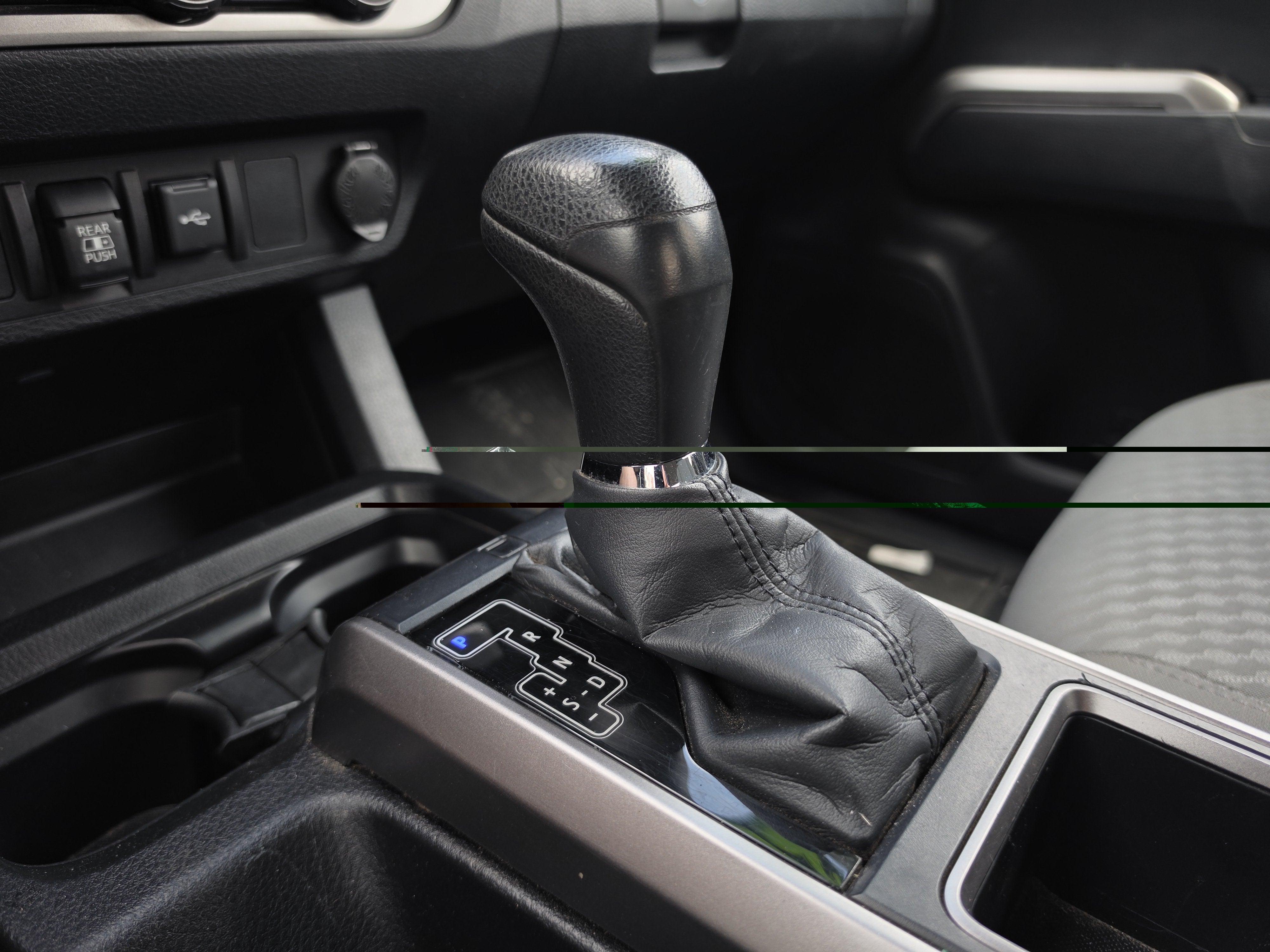 2022 Toyota Tacoma 4WD SR