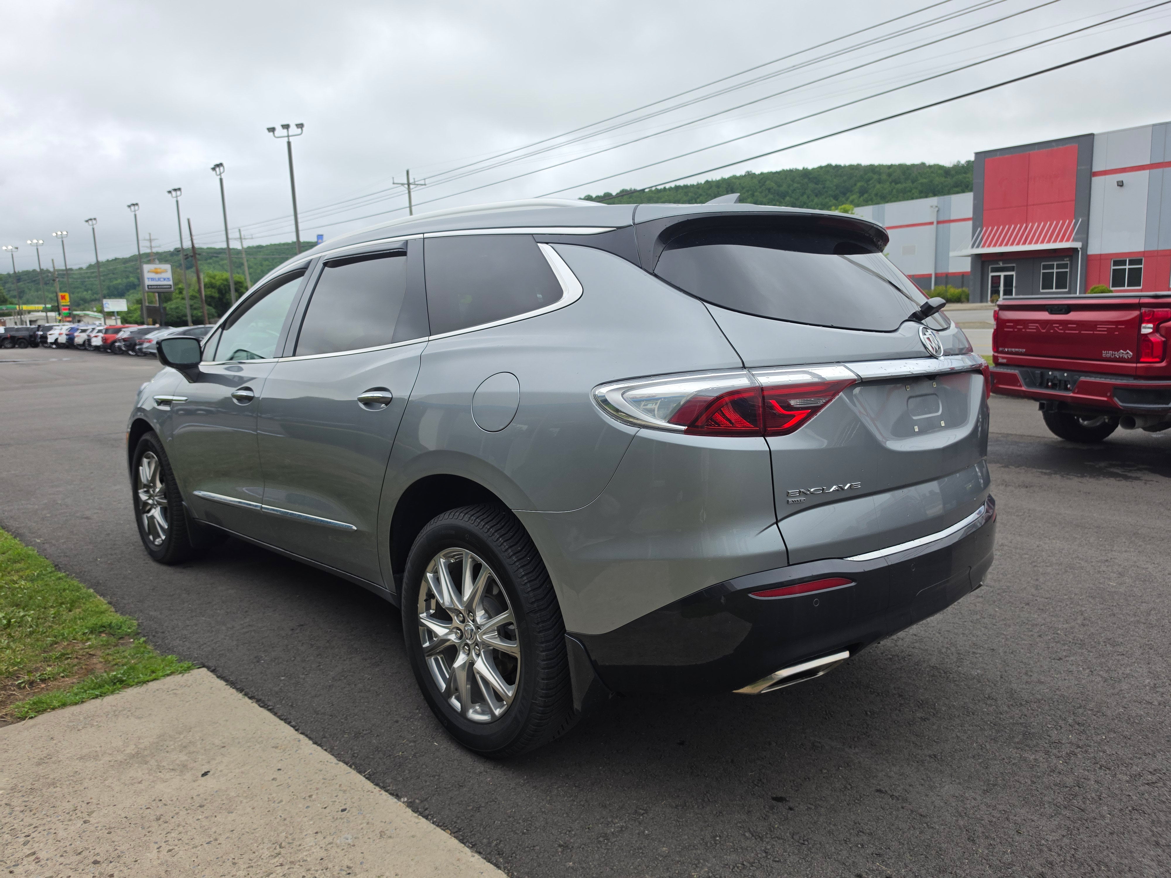 2023 Buick Enclave Essence