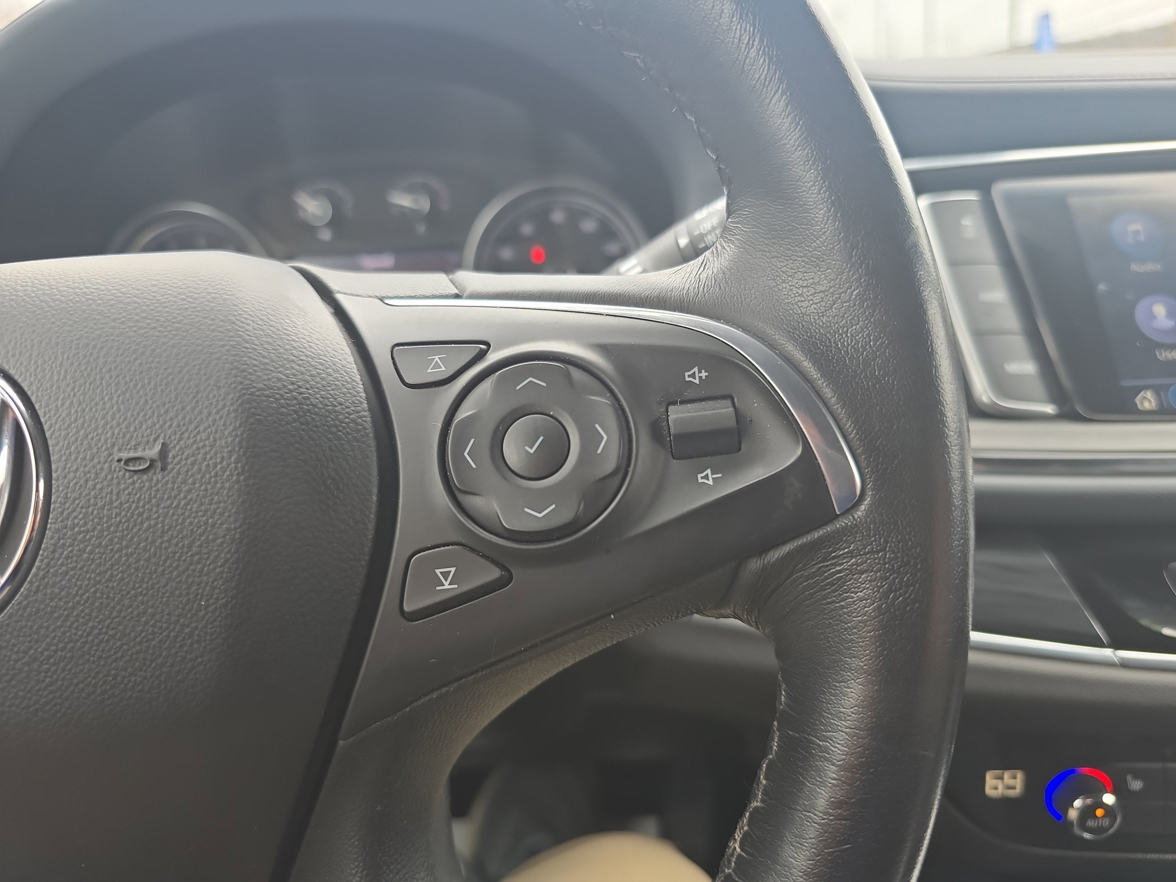 2021 Buick Enclave Essence