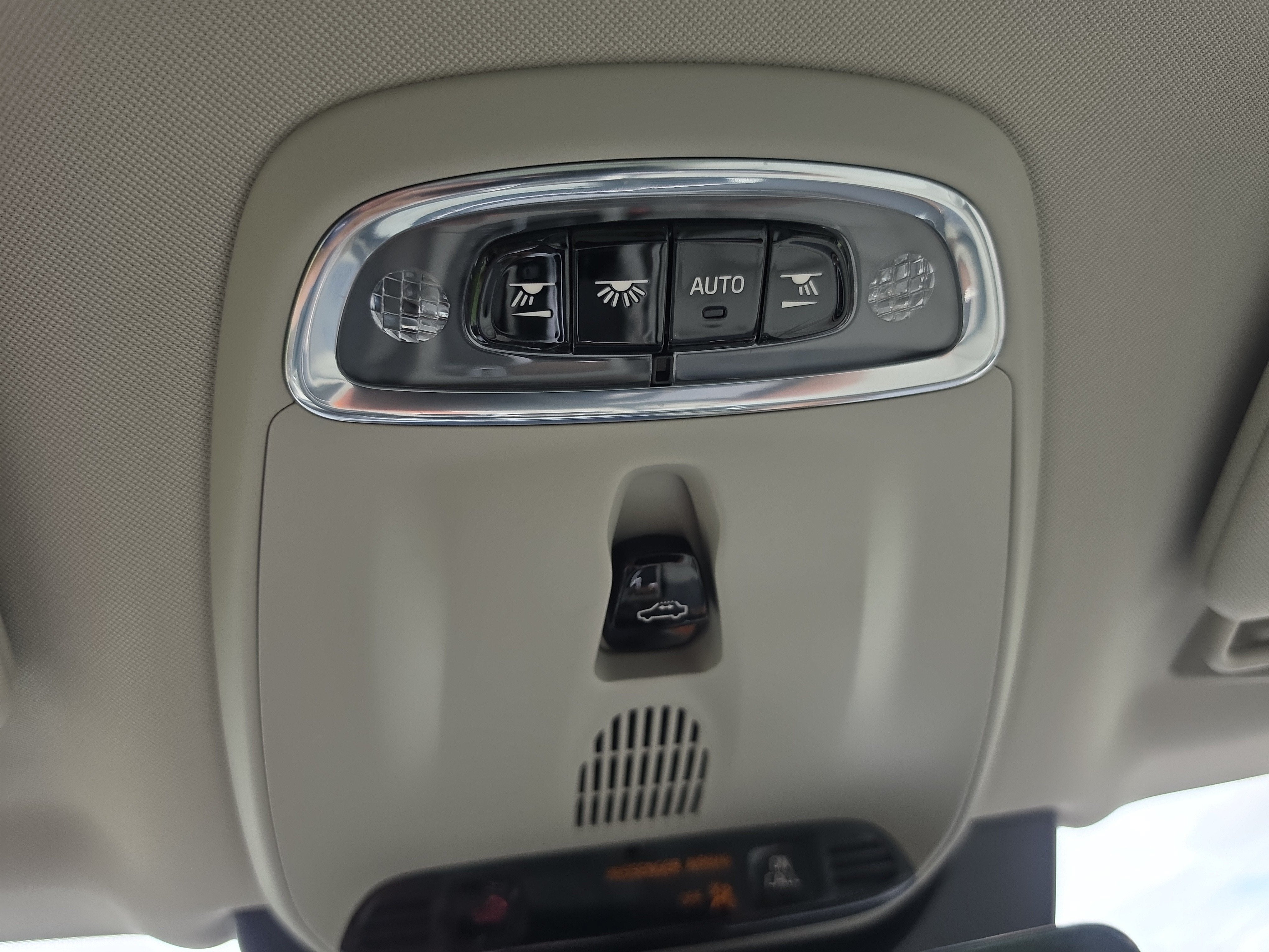 2022 Volvo XC90 Momentum