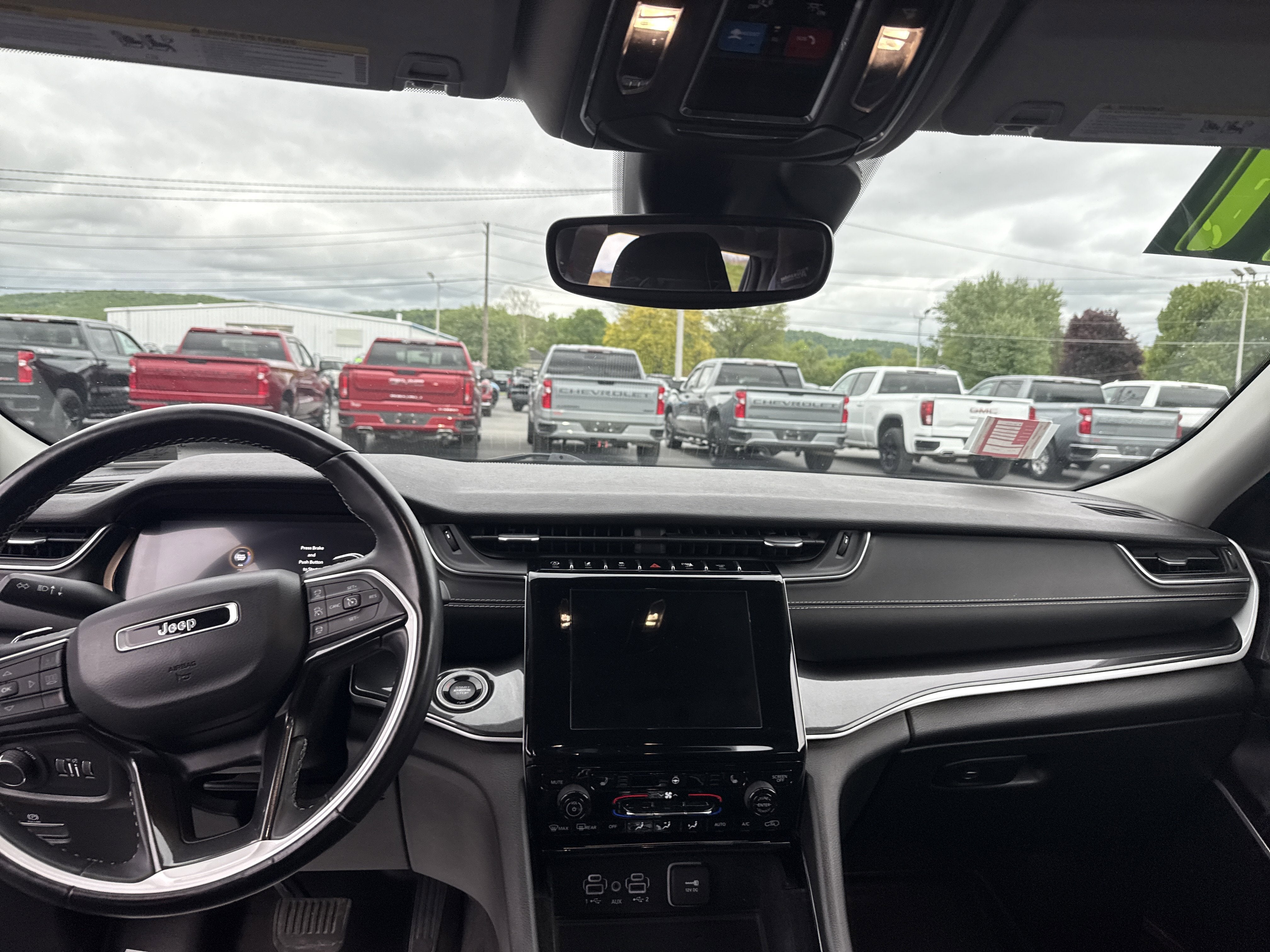 2021 Jeep Grand Cherokee L Laredo