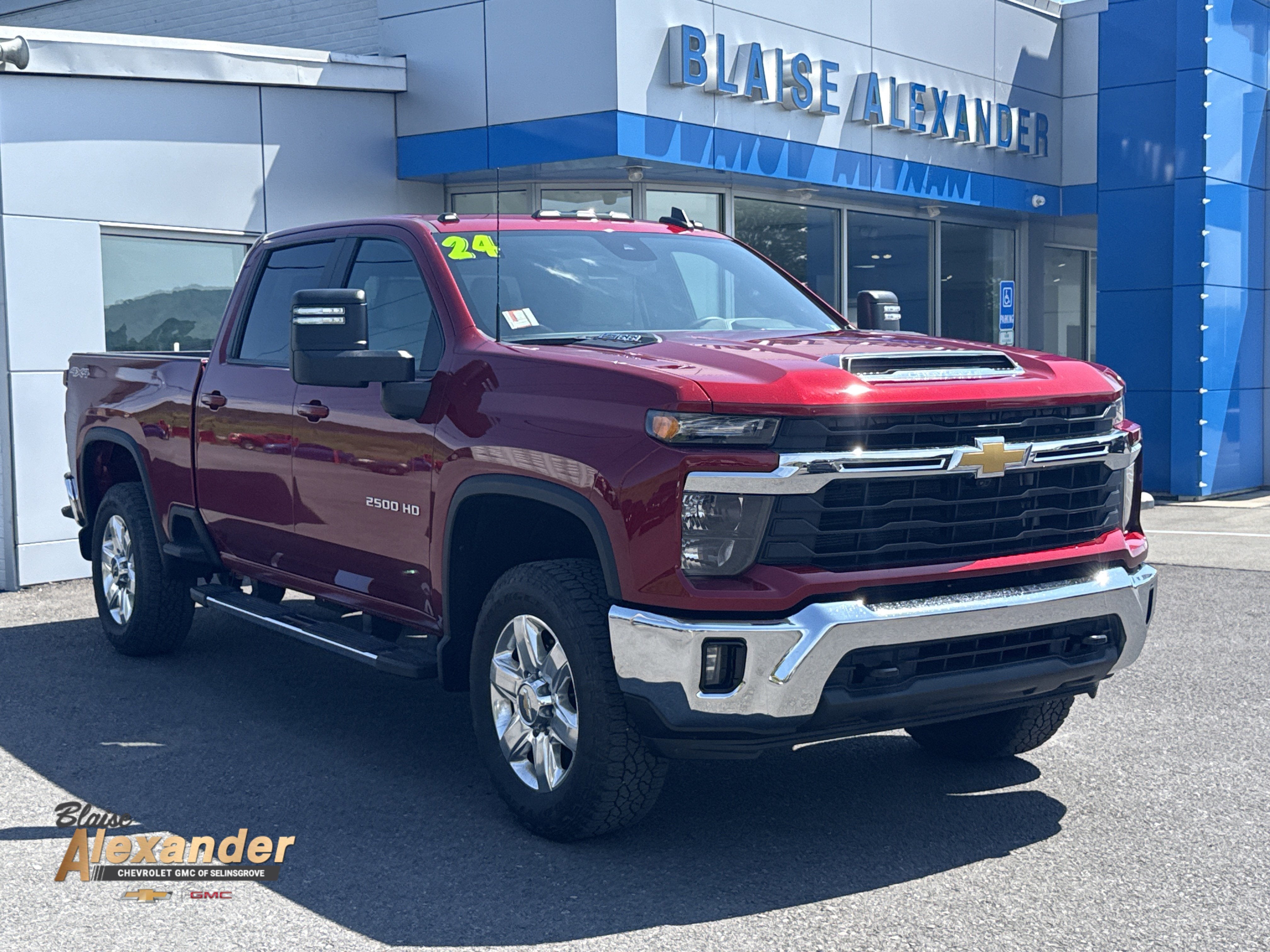 2024 Chevrolet Silverado HD LT 4WD Crew Cab Standard Box's photo