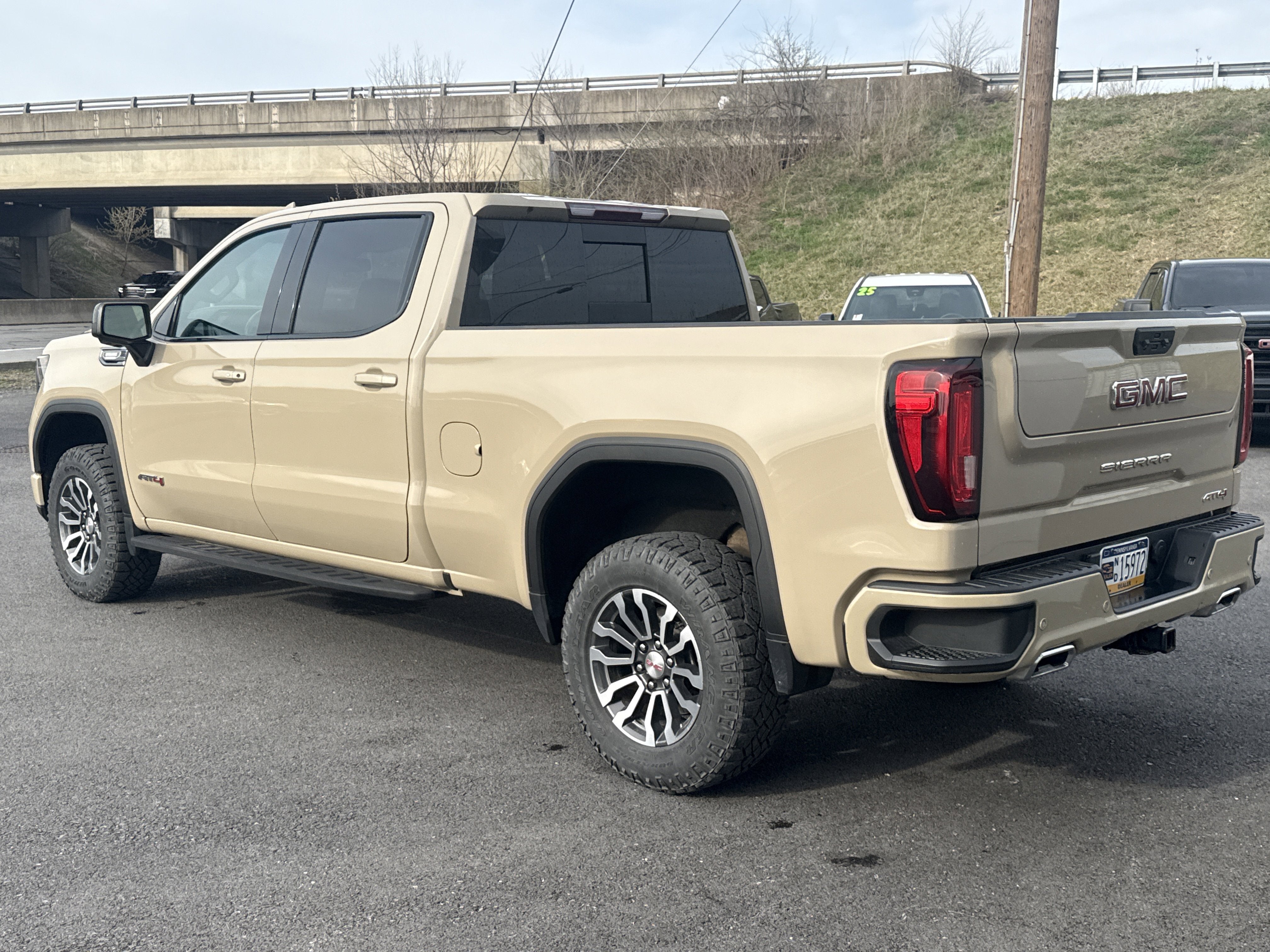 2022 GMC Sierra 1500 AT4