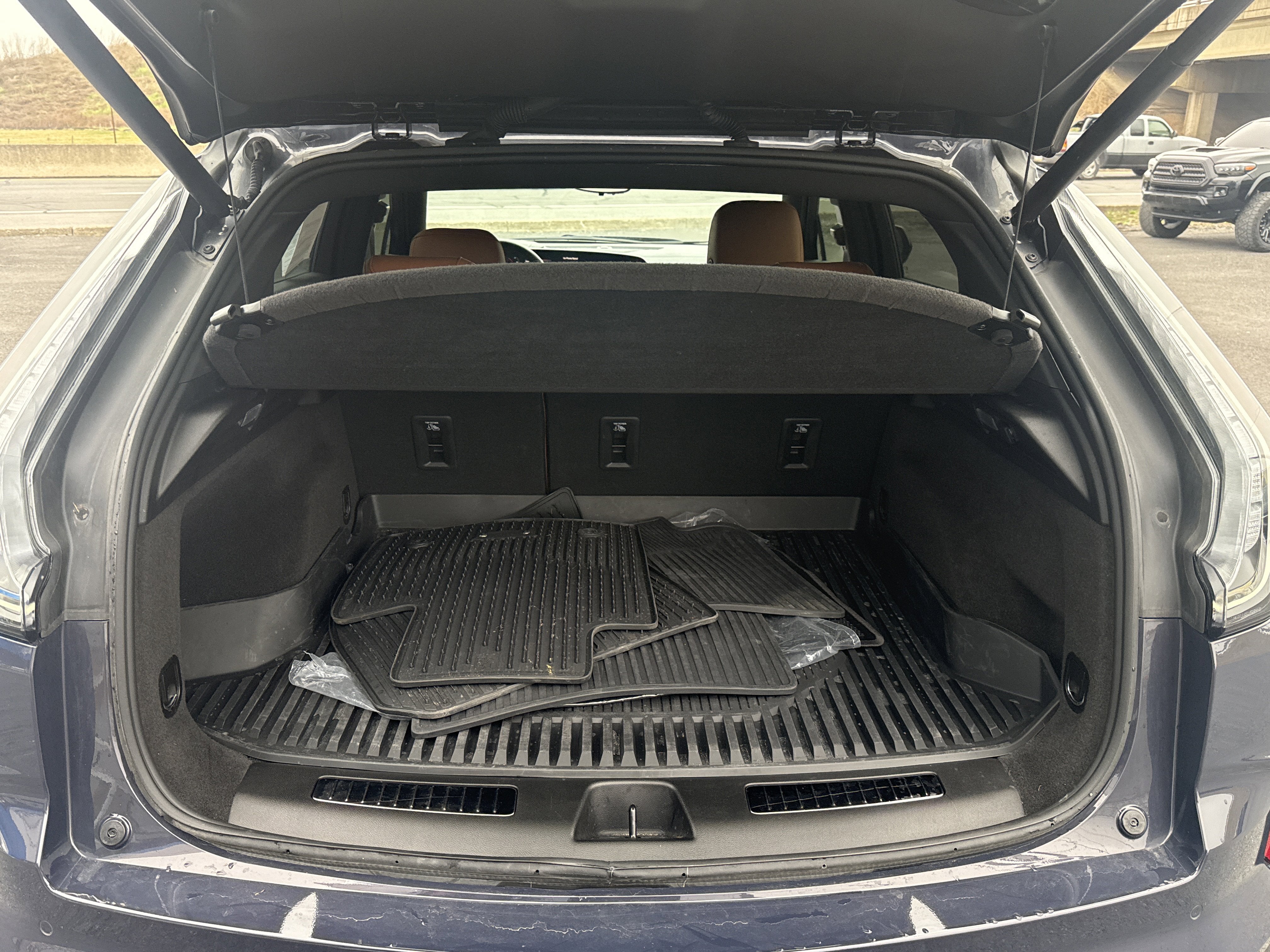 2024 Cadillac XT4 Sport