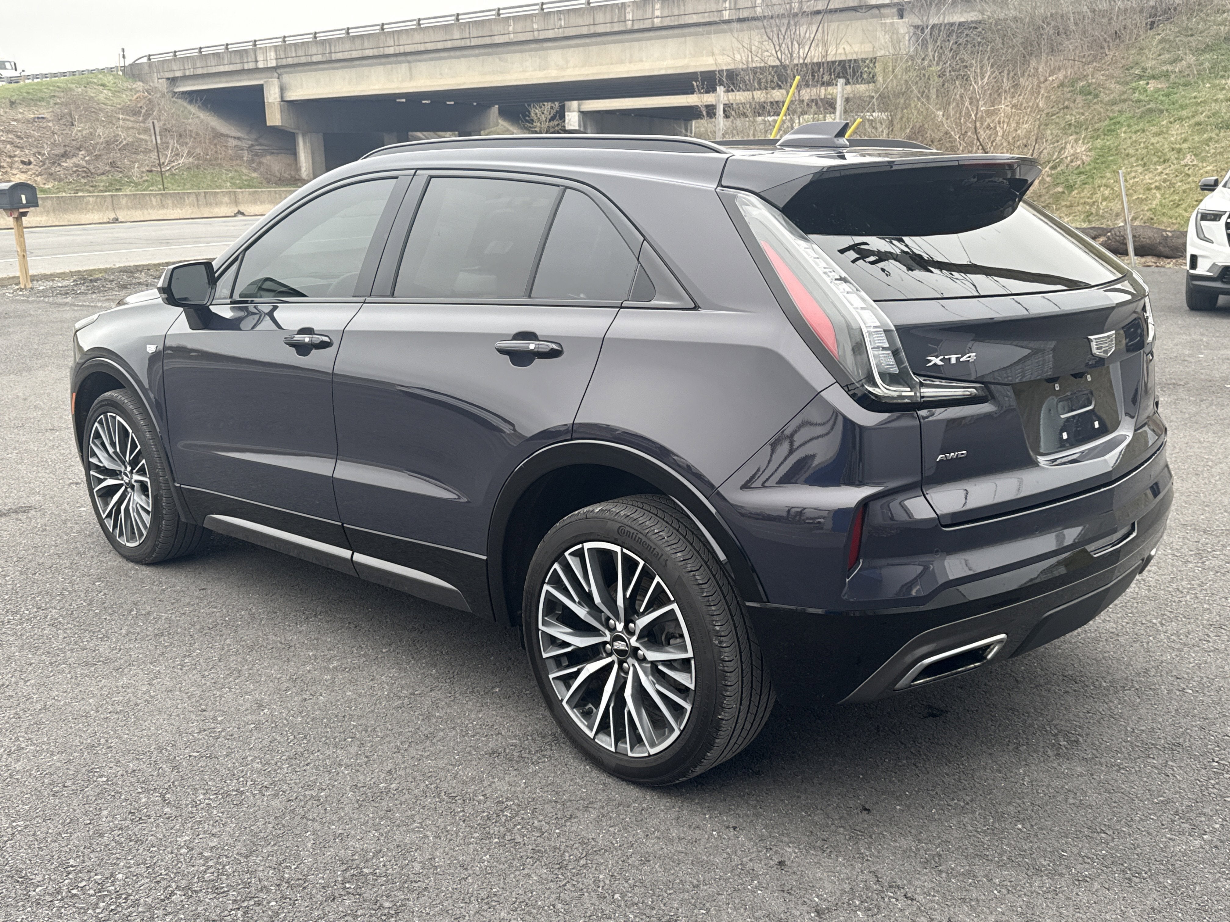 2024 Cadillac XT4 Sport