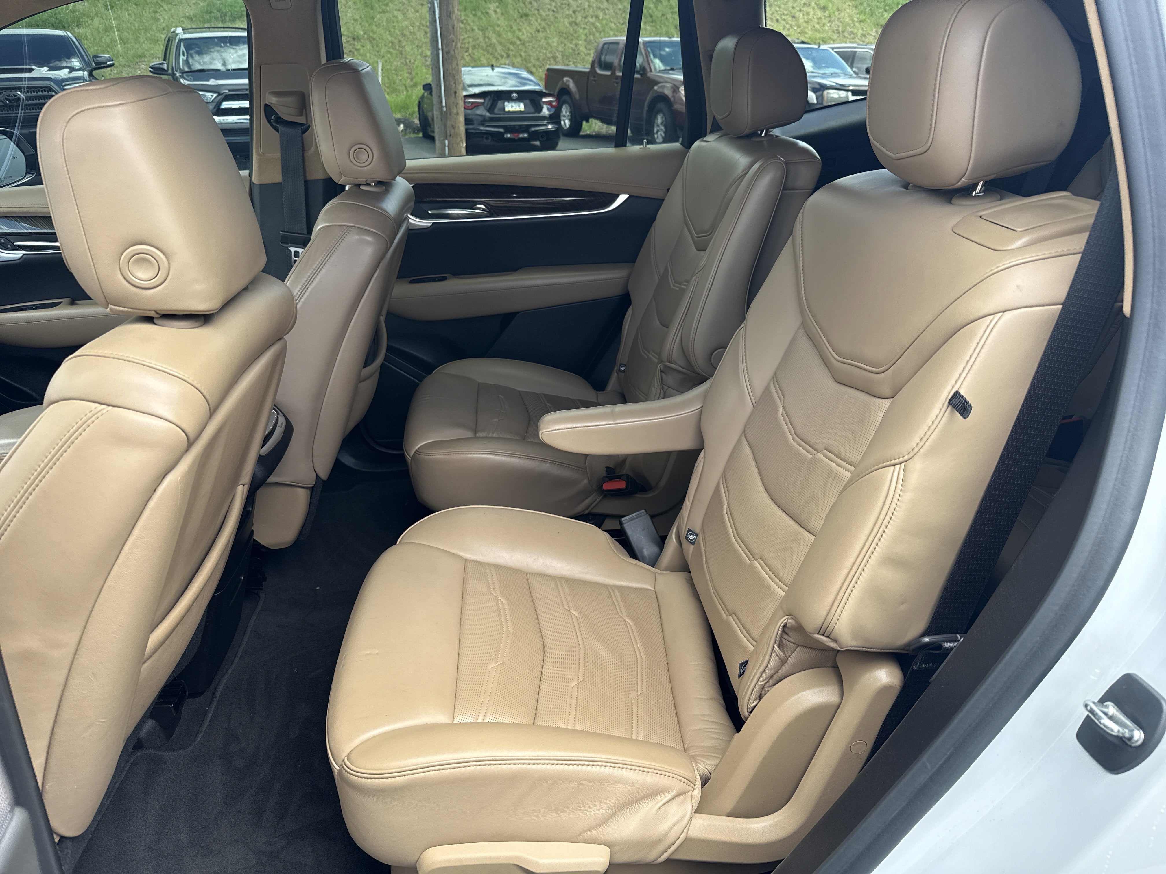 2022 Cadillac XT6 Premium Luxury
