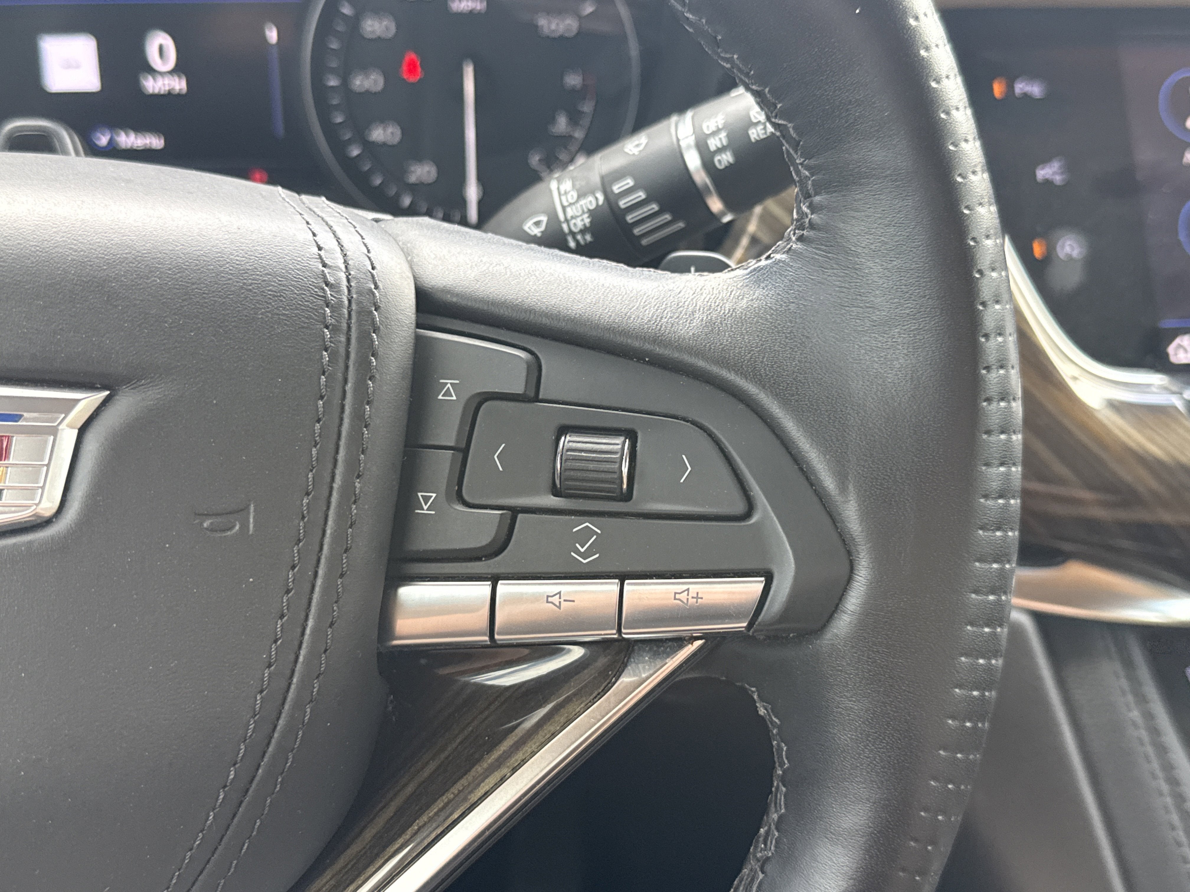 2022 Cadillac XT6 Premium Luxury