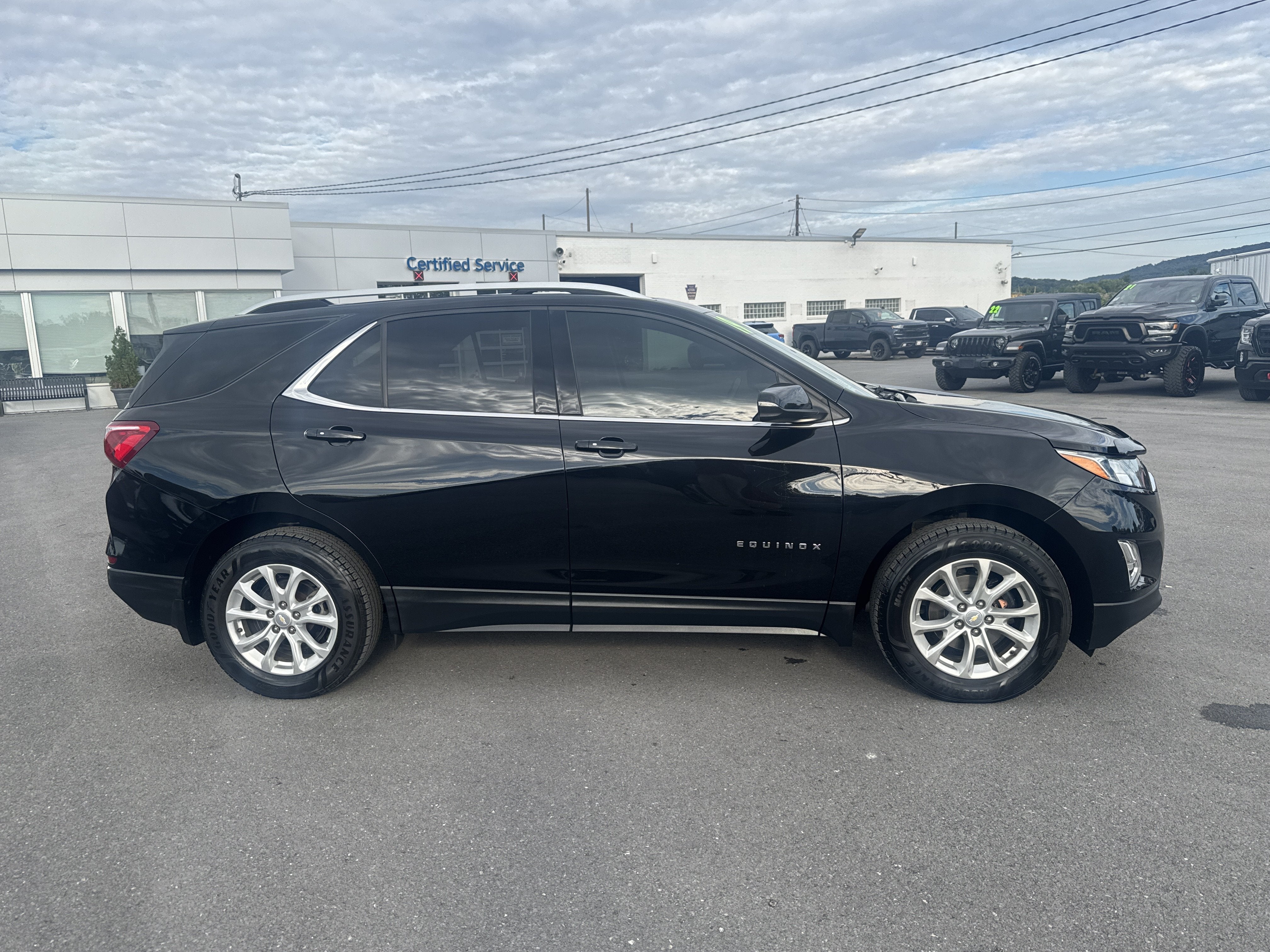 Used 2019 Chevrolet Equinox LT with VIN 2GNAXUEV6K6172417 for sale in Muncy, PA