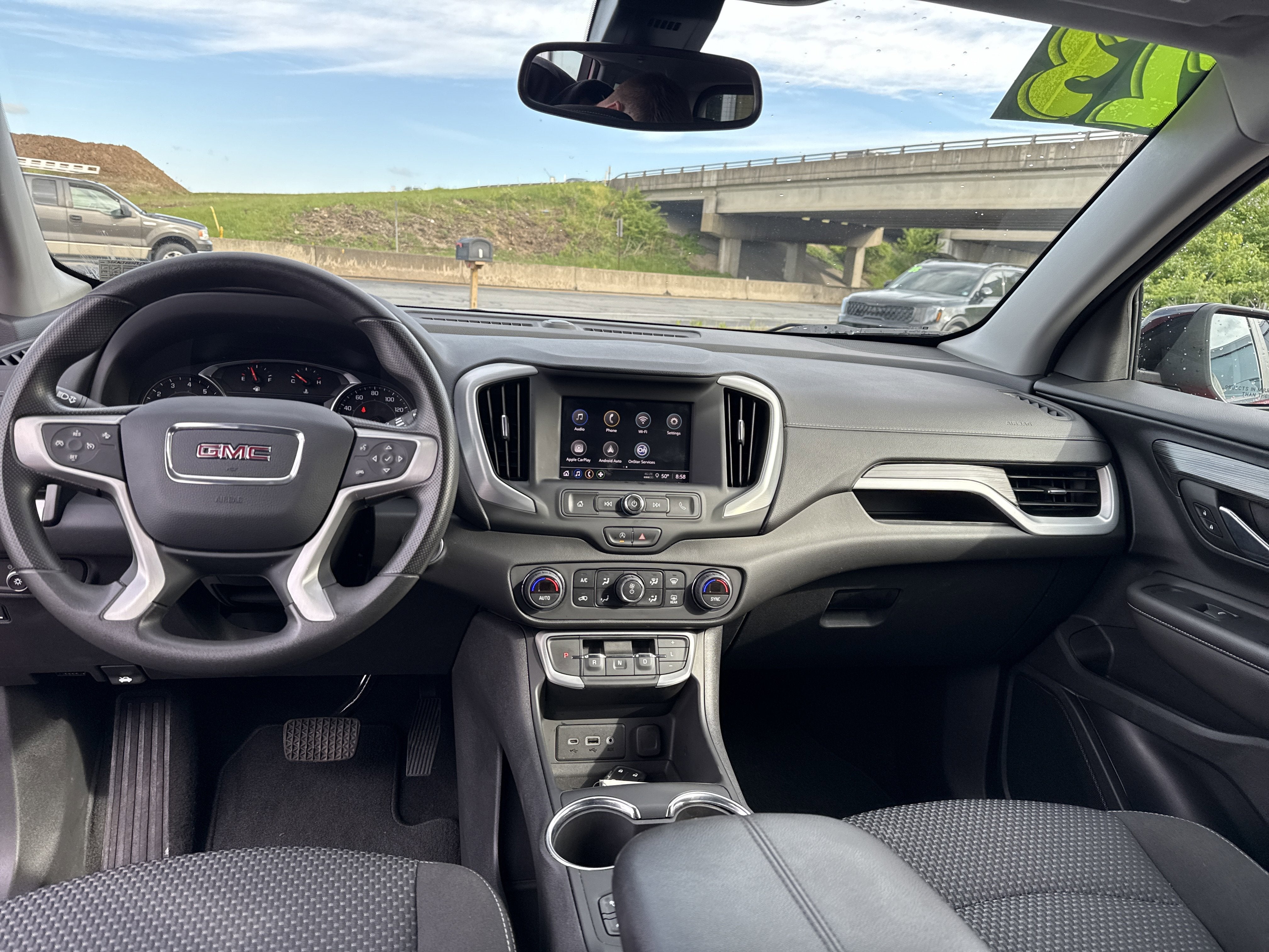 2023 GMC Terrain SLE