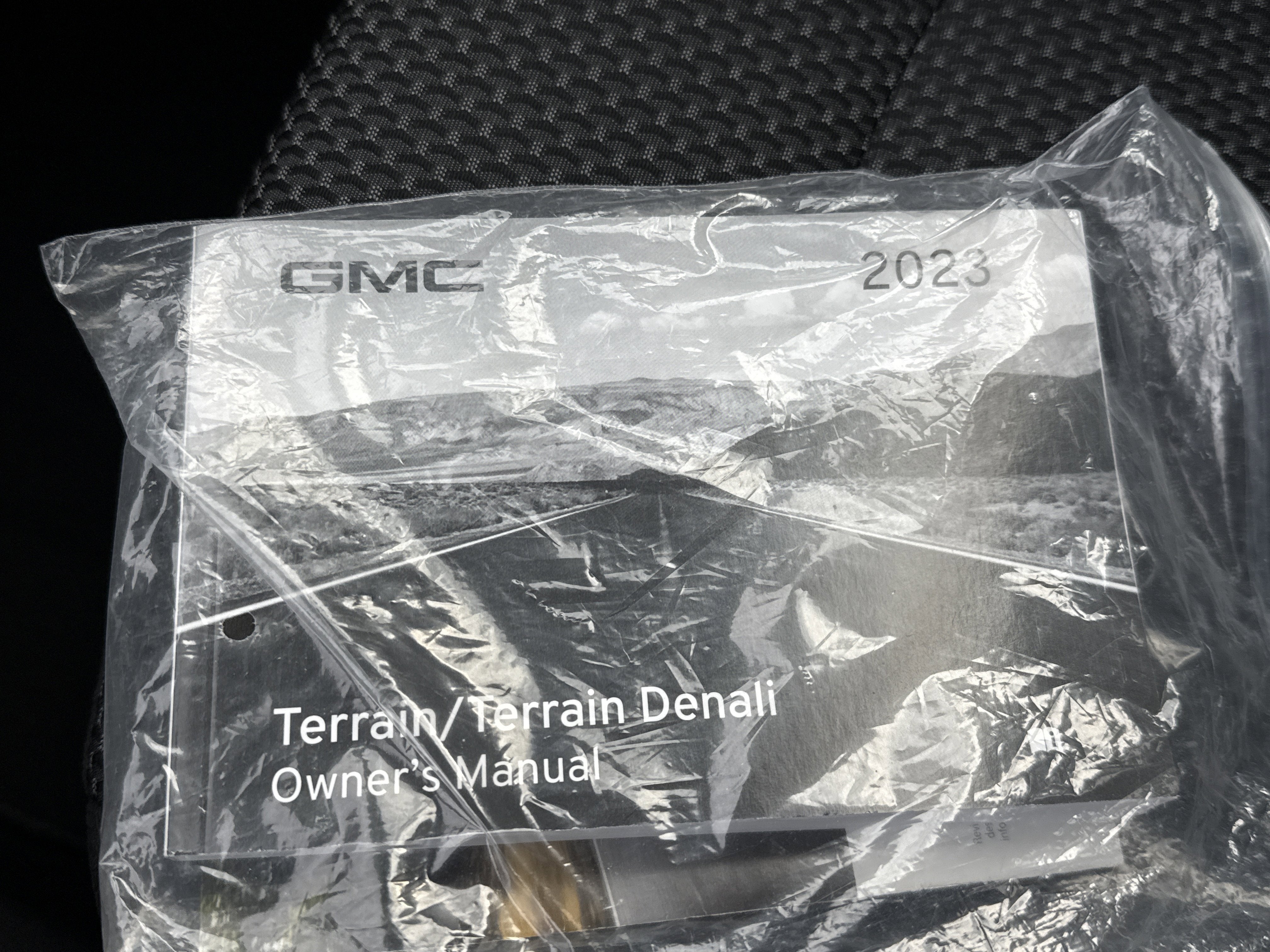 2023 GMC Terrain SLE