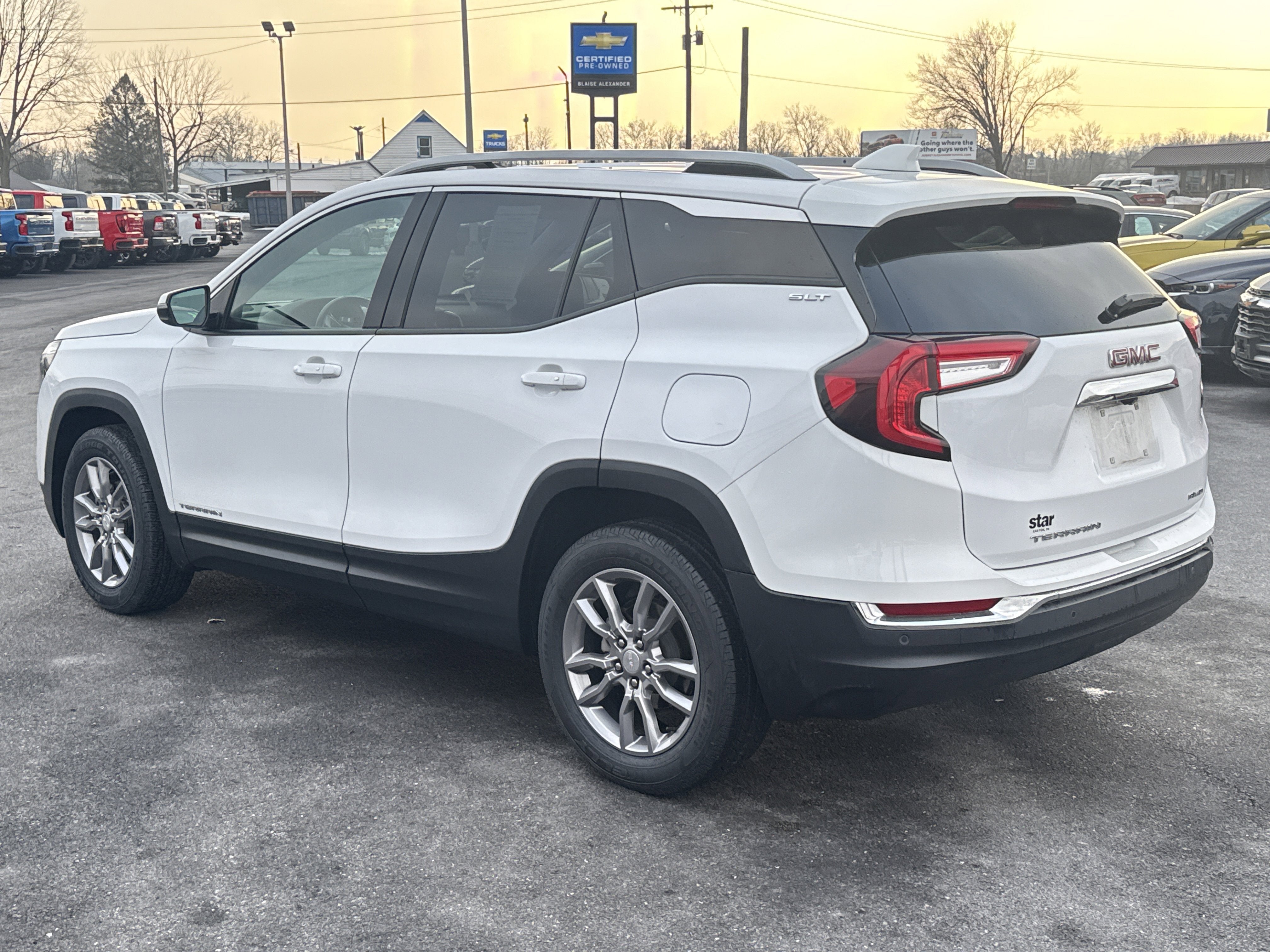 2022 GMC Terrain SLT