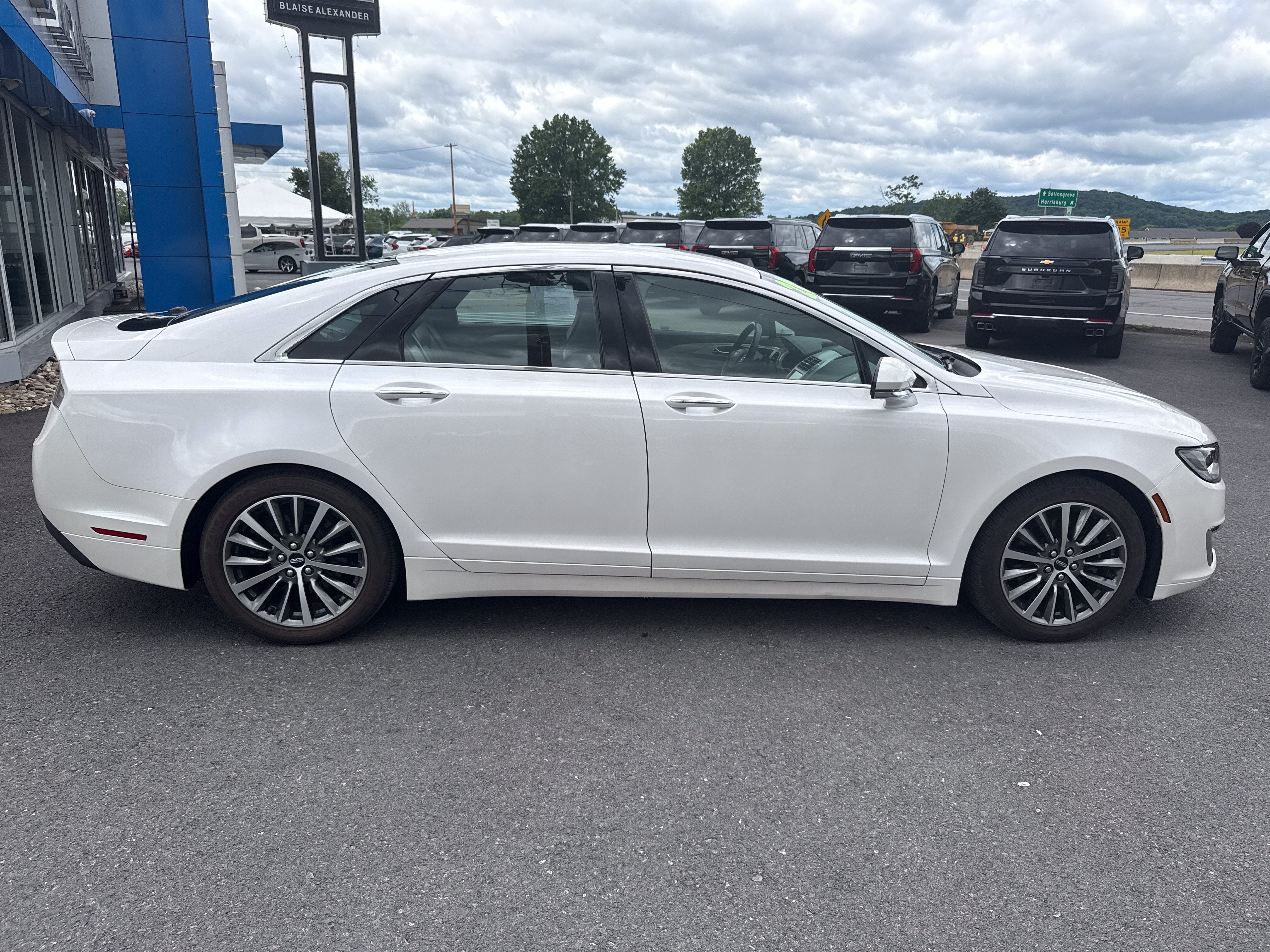 2020 Lincoln MKZ Standard