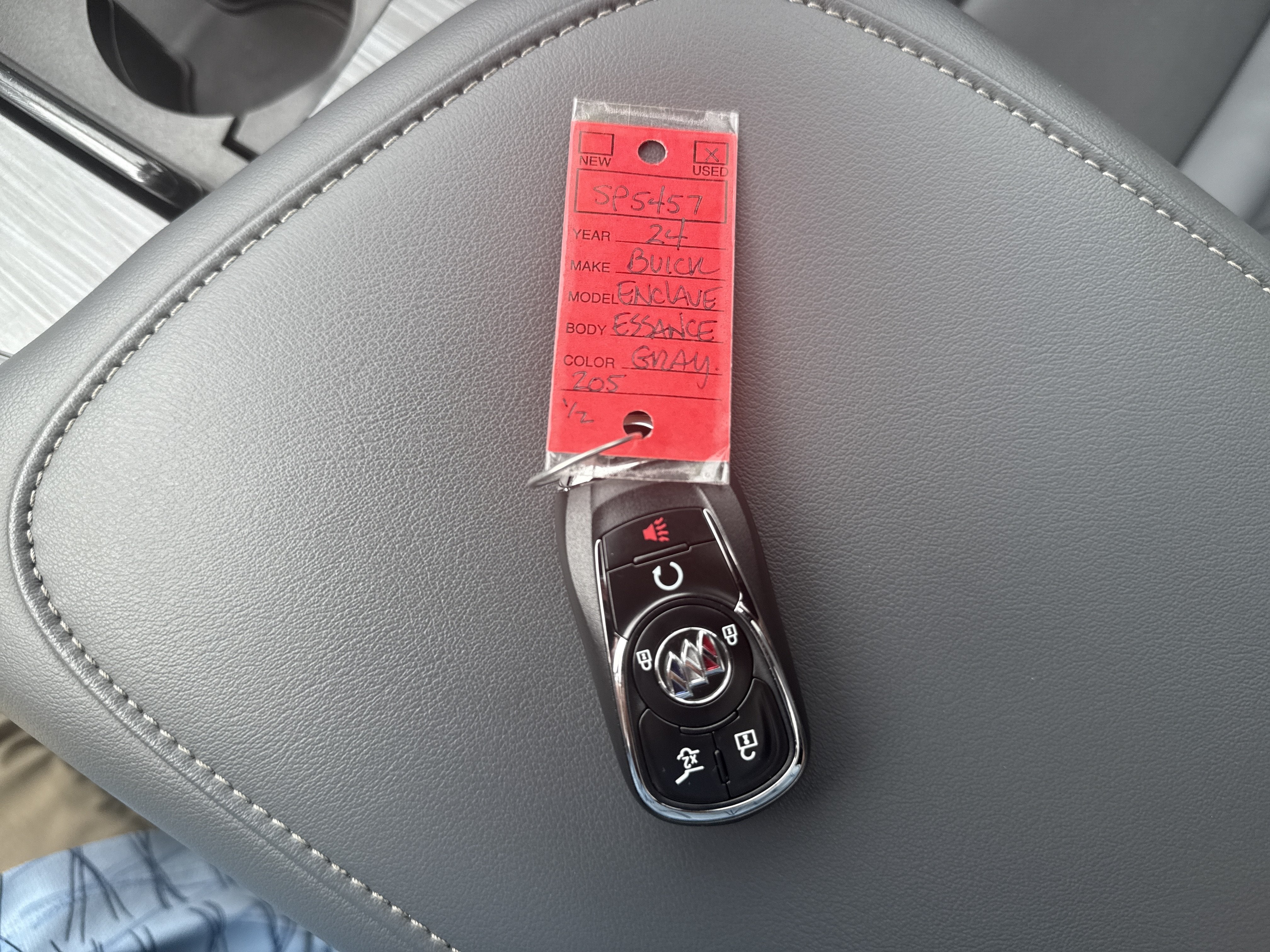 2024 Buick Enclave Essence