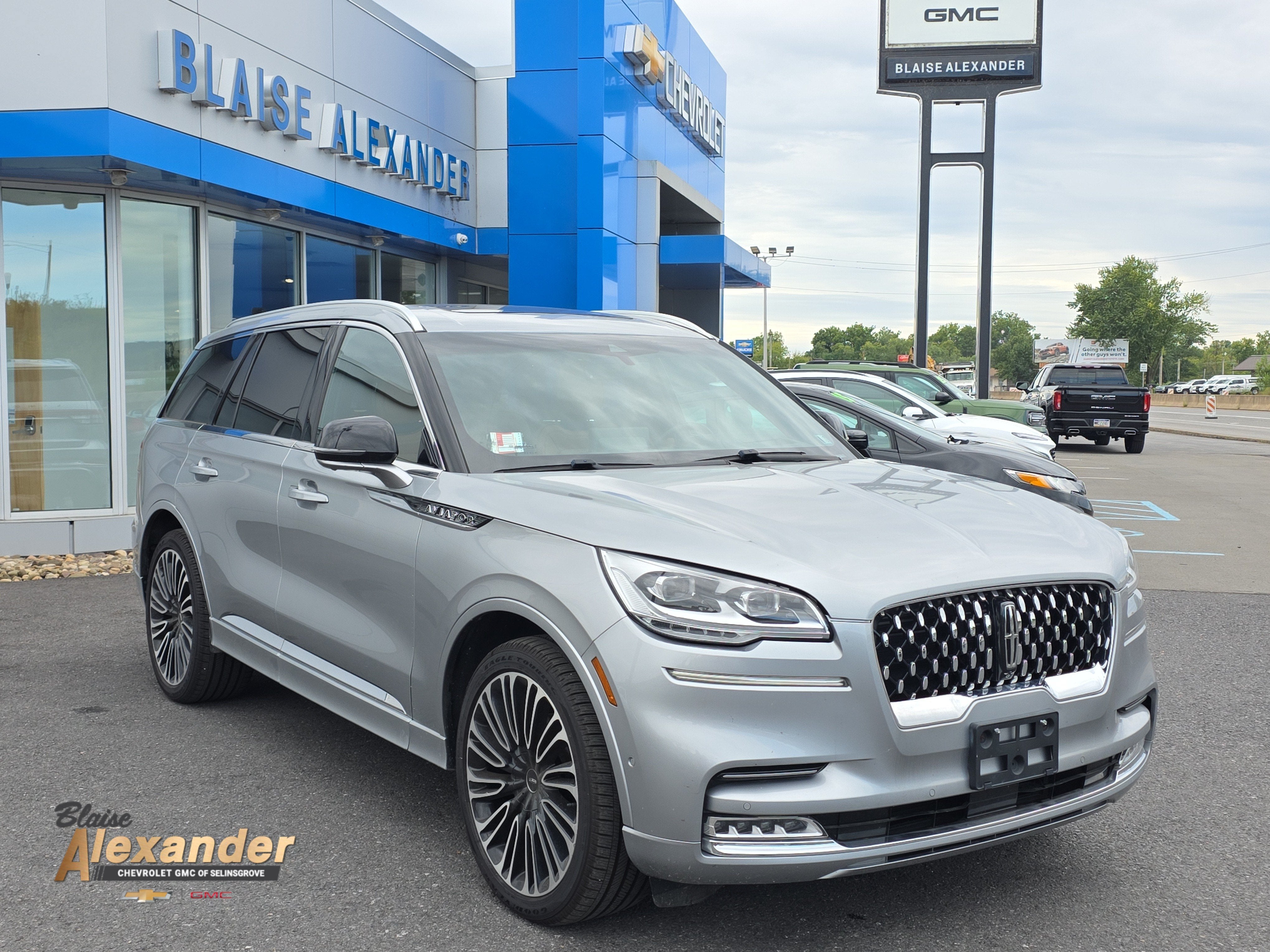 2023 Lincoln Aviator