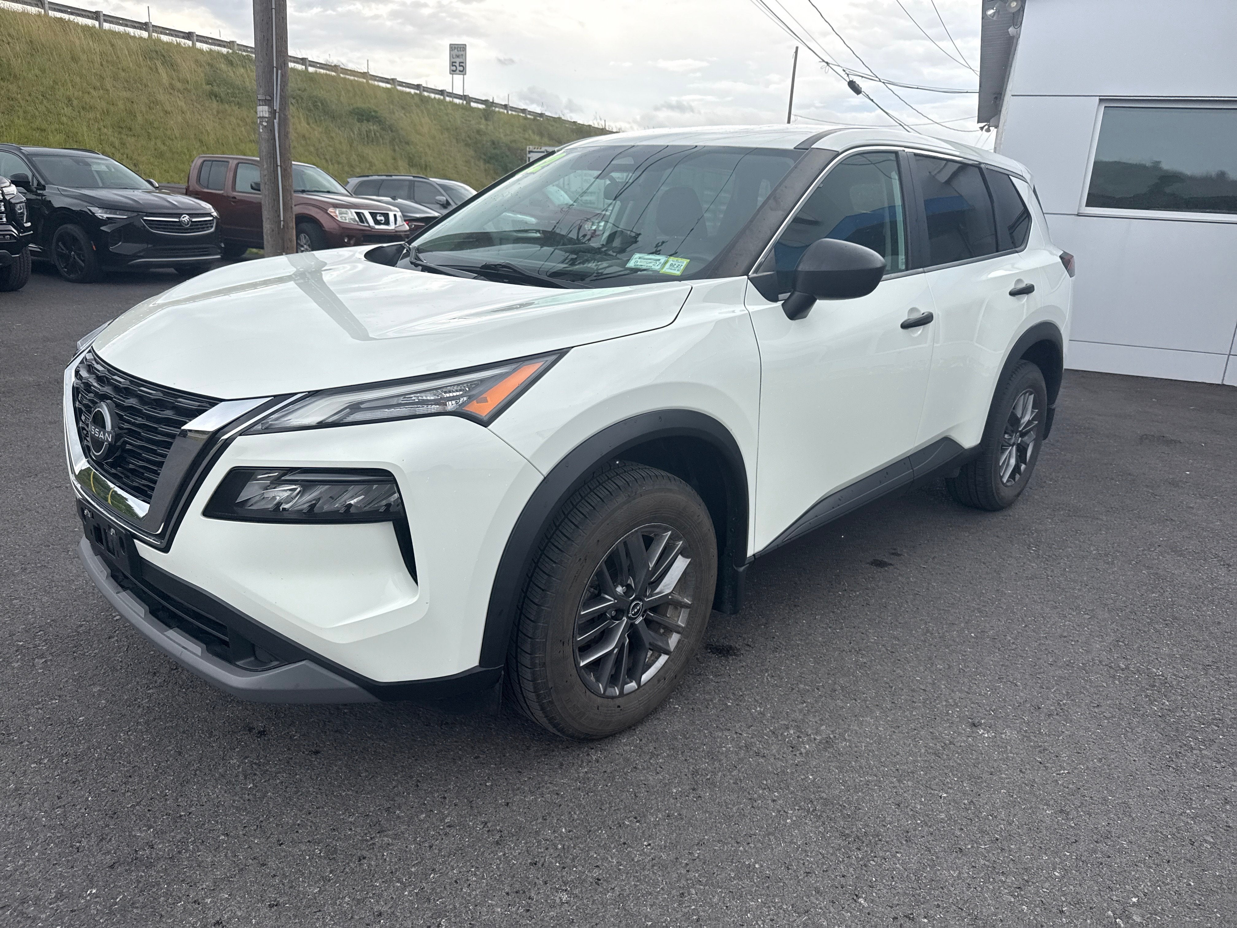 2022 Nissan Rogue S