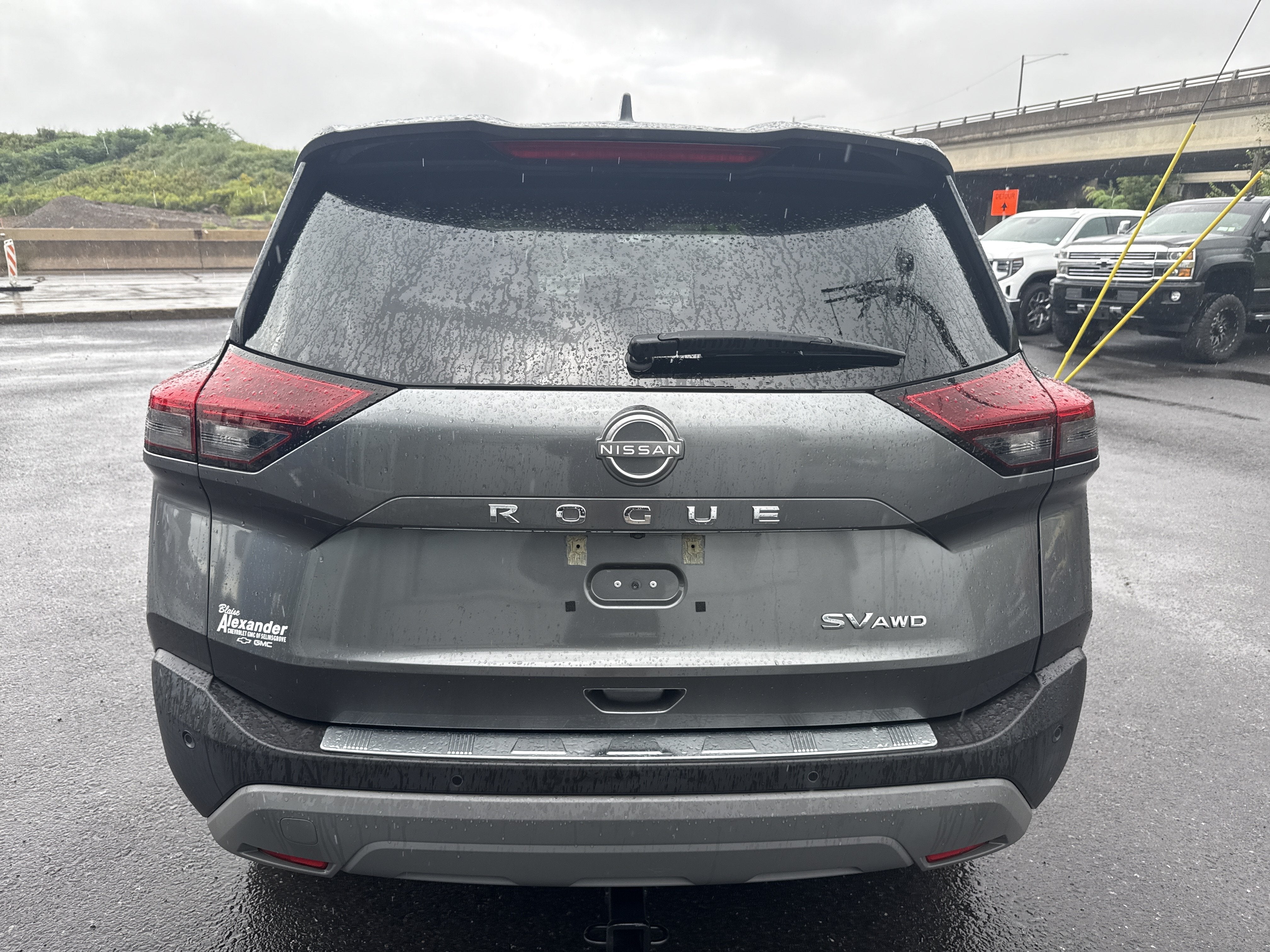 2022 Nissan Rogue SV