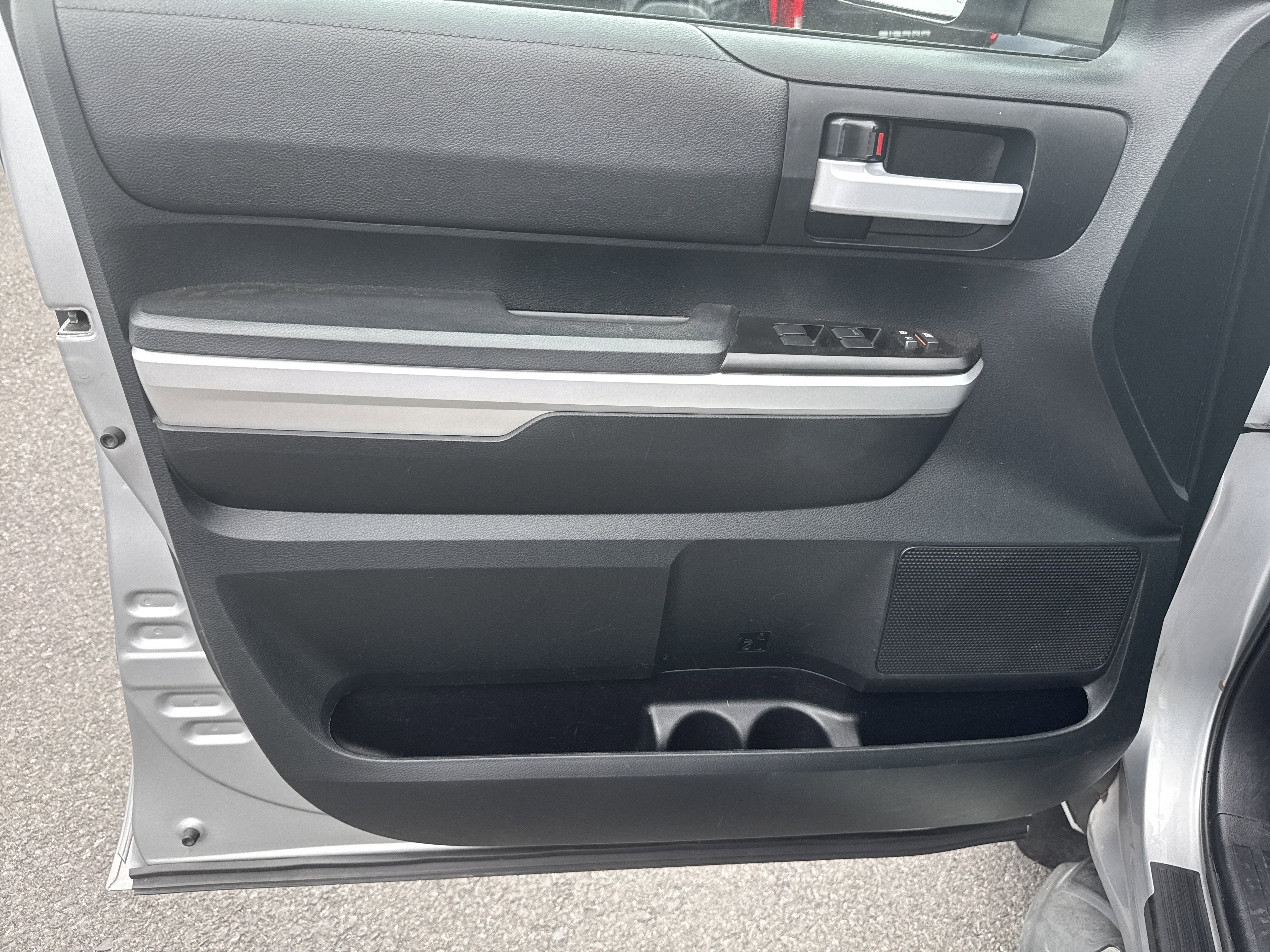 2016 Toyota Tundra 4WD Truck SR5