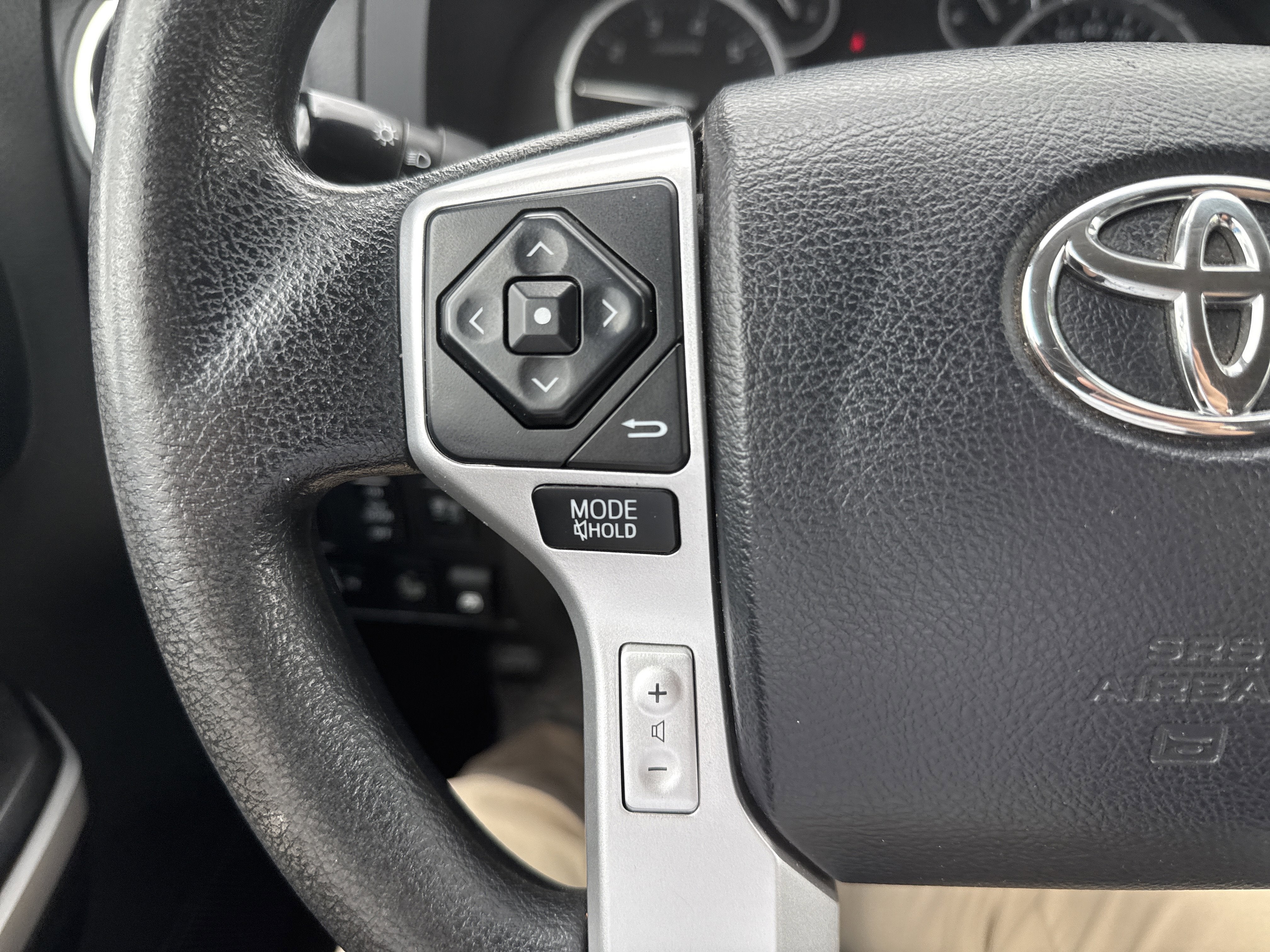 2016 Toyota Tundra 4WD Truck SR5